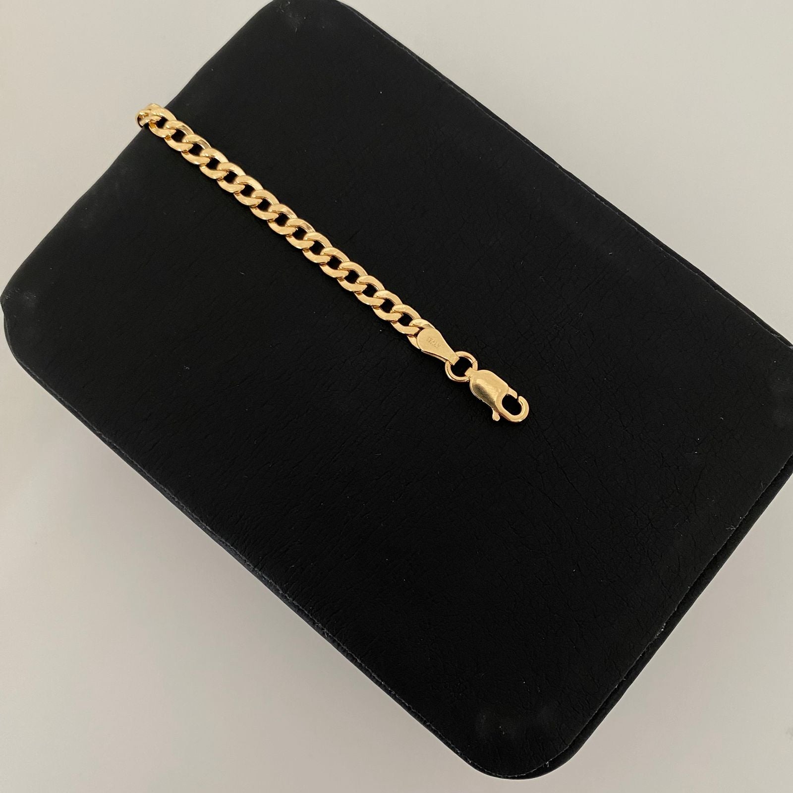 pulso It cubano Oro amarillo 18k +1 / 4,0 Gr / 4,0 mm / 18,5 Cm