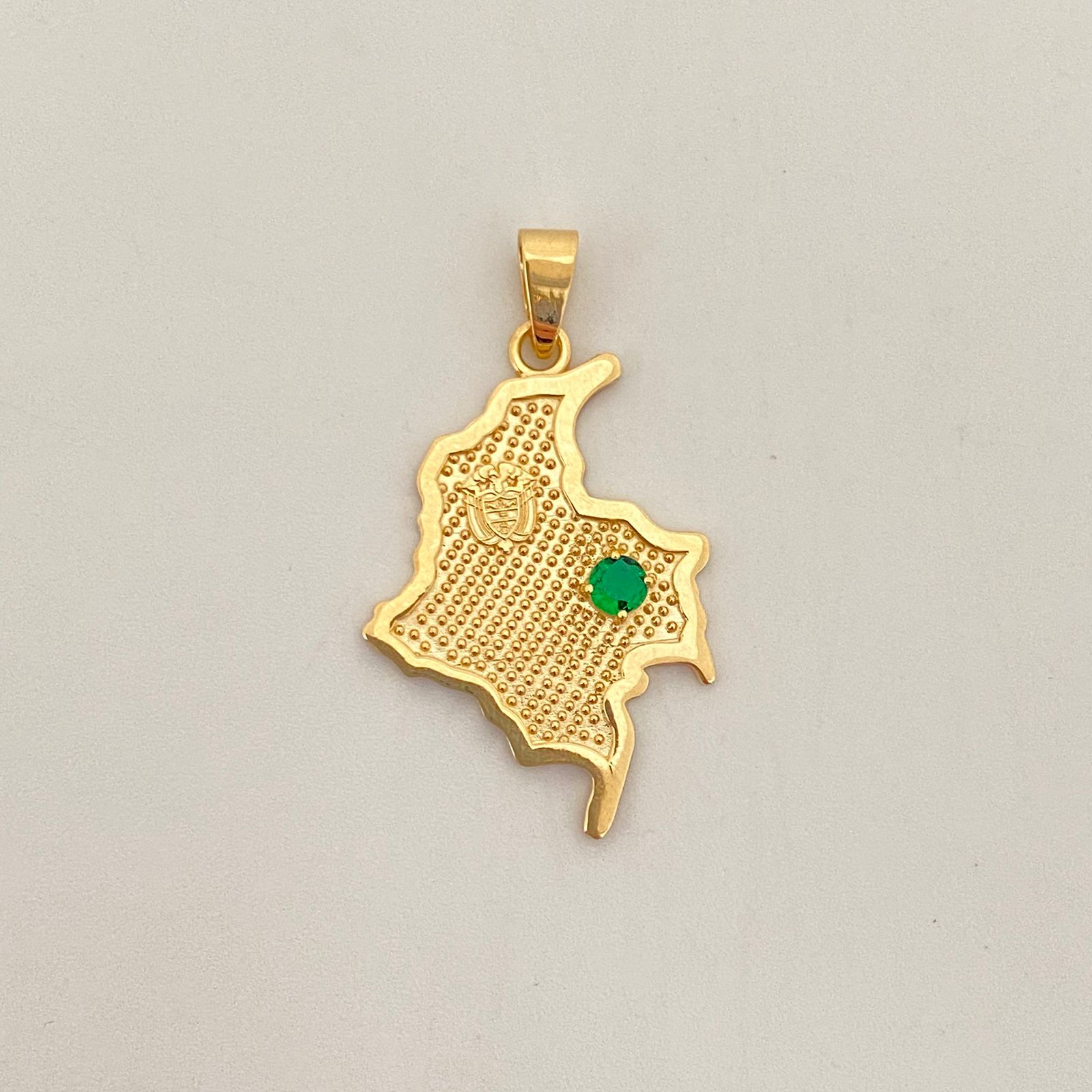 Dije mapa de colombia (POR FABRICACION) Oro amarillo 18k 4,41 Gr / 3 Cm