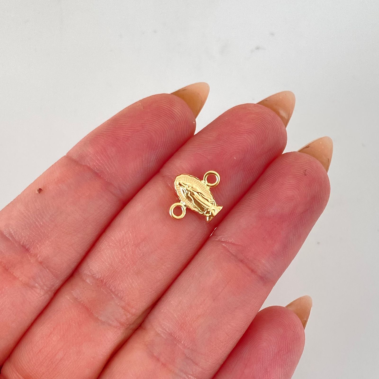 Herraje silueta virgen de guadalupe  Oro amarillo 18k 0,4 Gr / 1 Cm