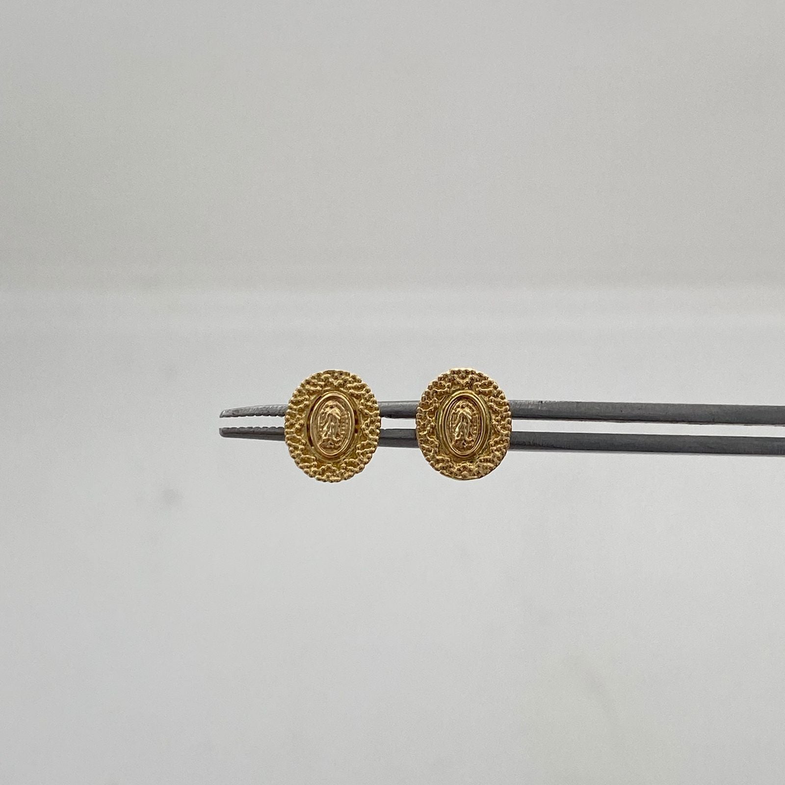 Topos virgen borde corazones Oro amarillo 18k 1,20 Gr / 7,55 mm