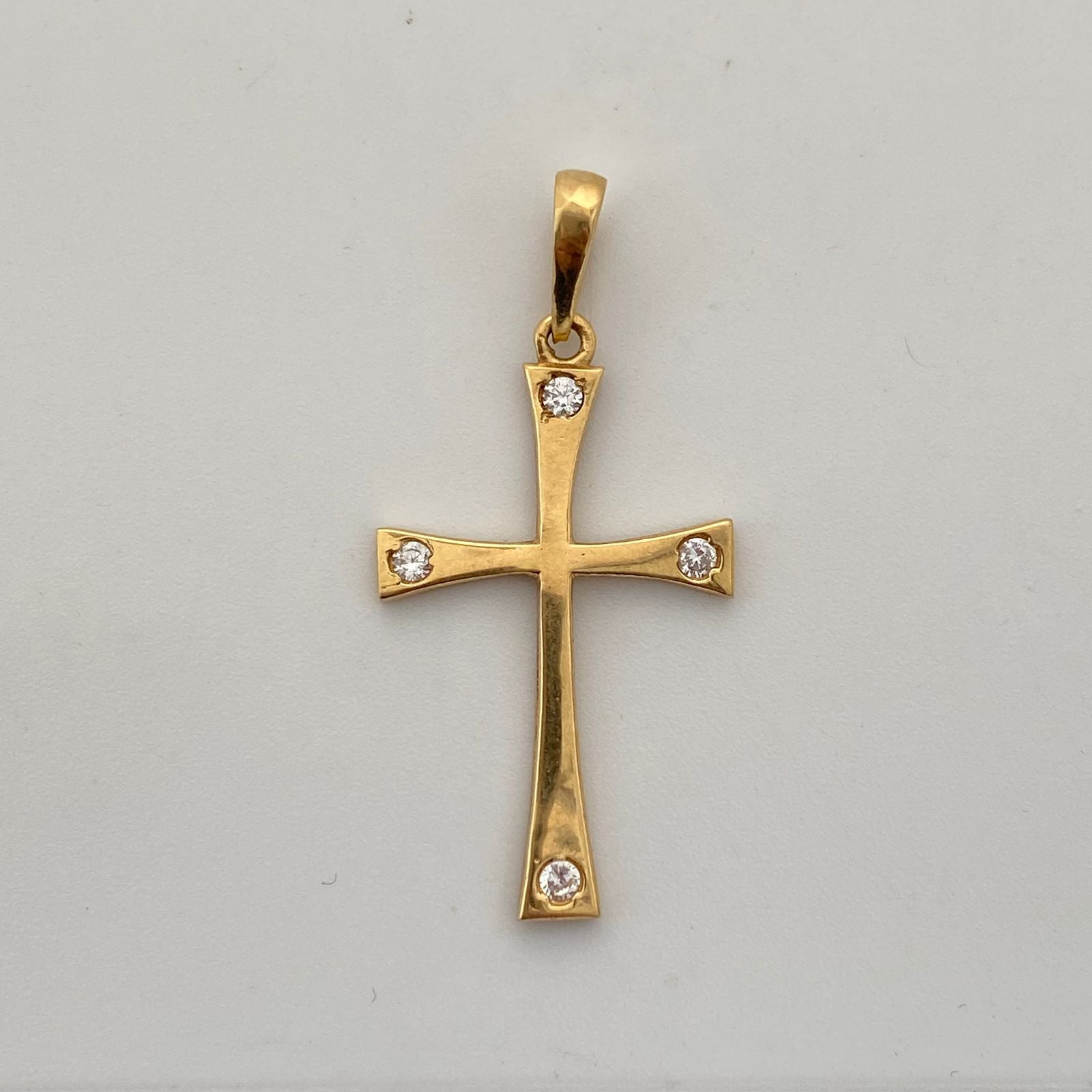 Dije cruz circones puntas Oro amarillo 18k 1,5 Gr / 3,5 Cm