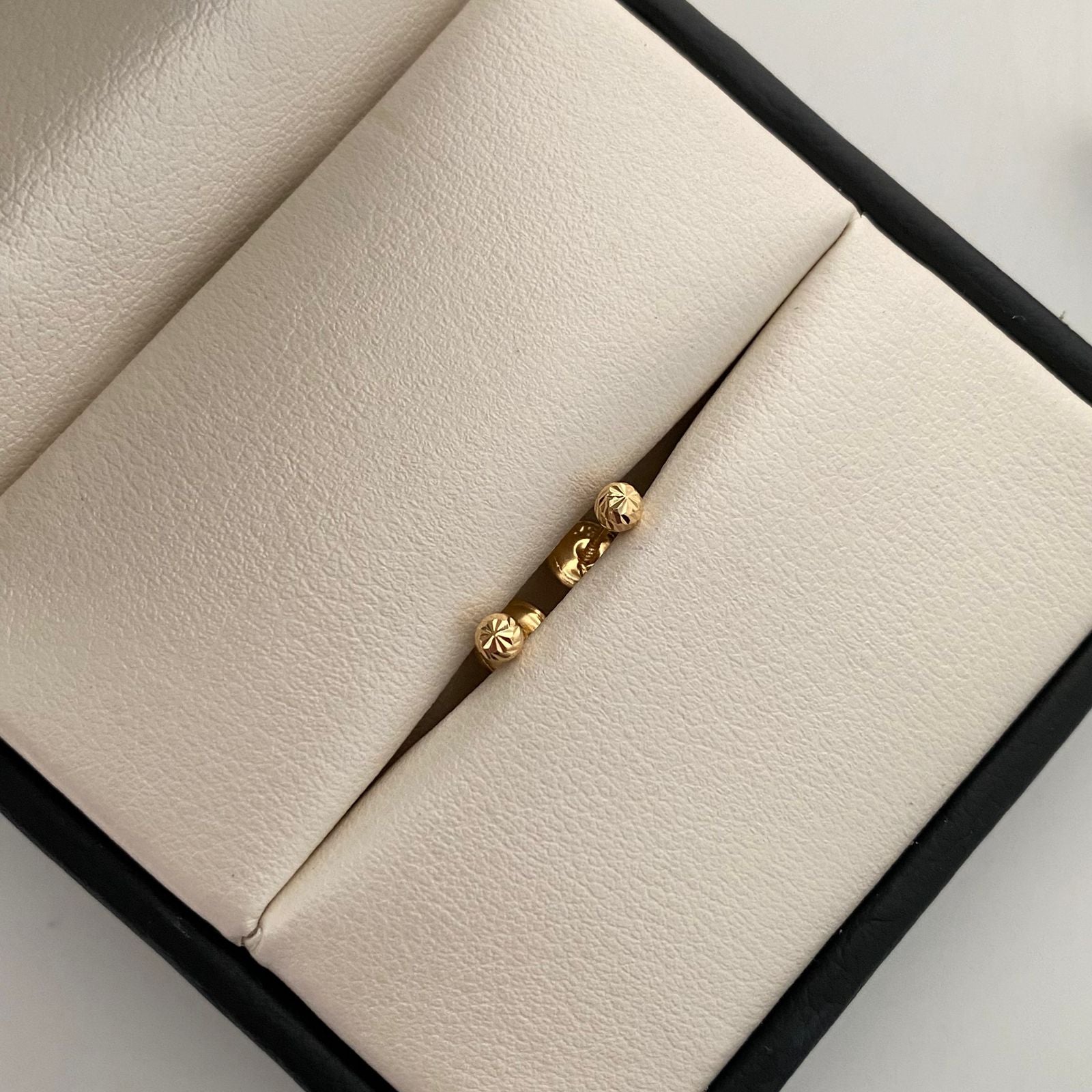 Topos Bola Diamantada 3mm Oro amarillo 18k 0,45 Gr