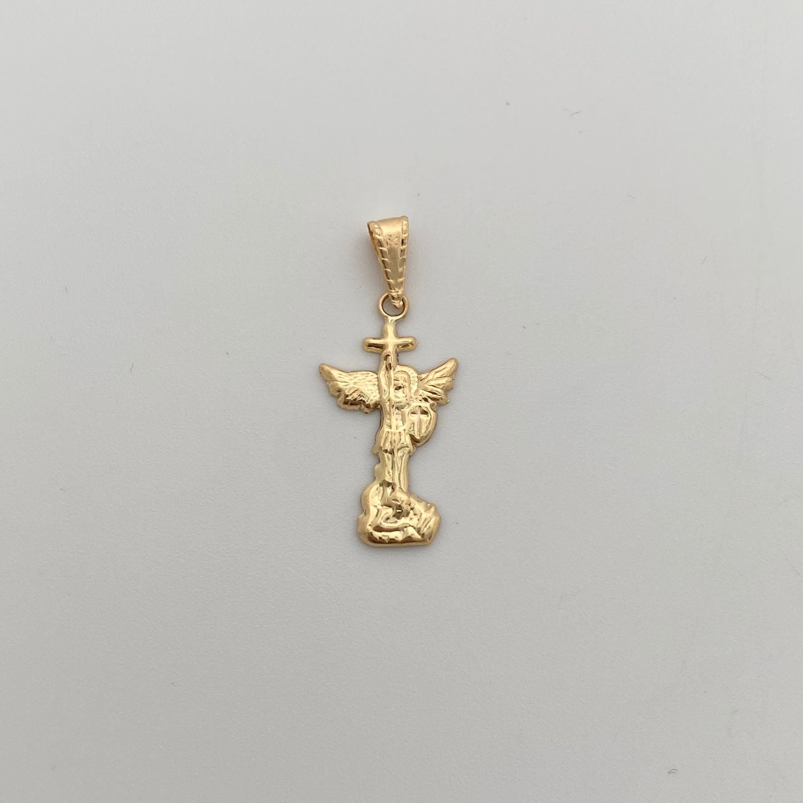 Dije San Miguel Arcangel Oro amarillo 18k 0,75 Gr / 12,3 mm / 3 Cm