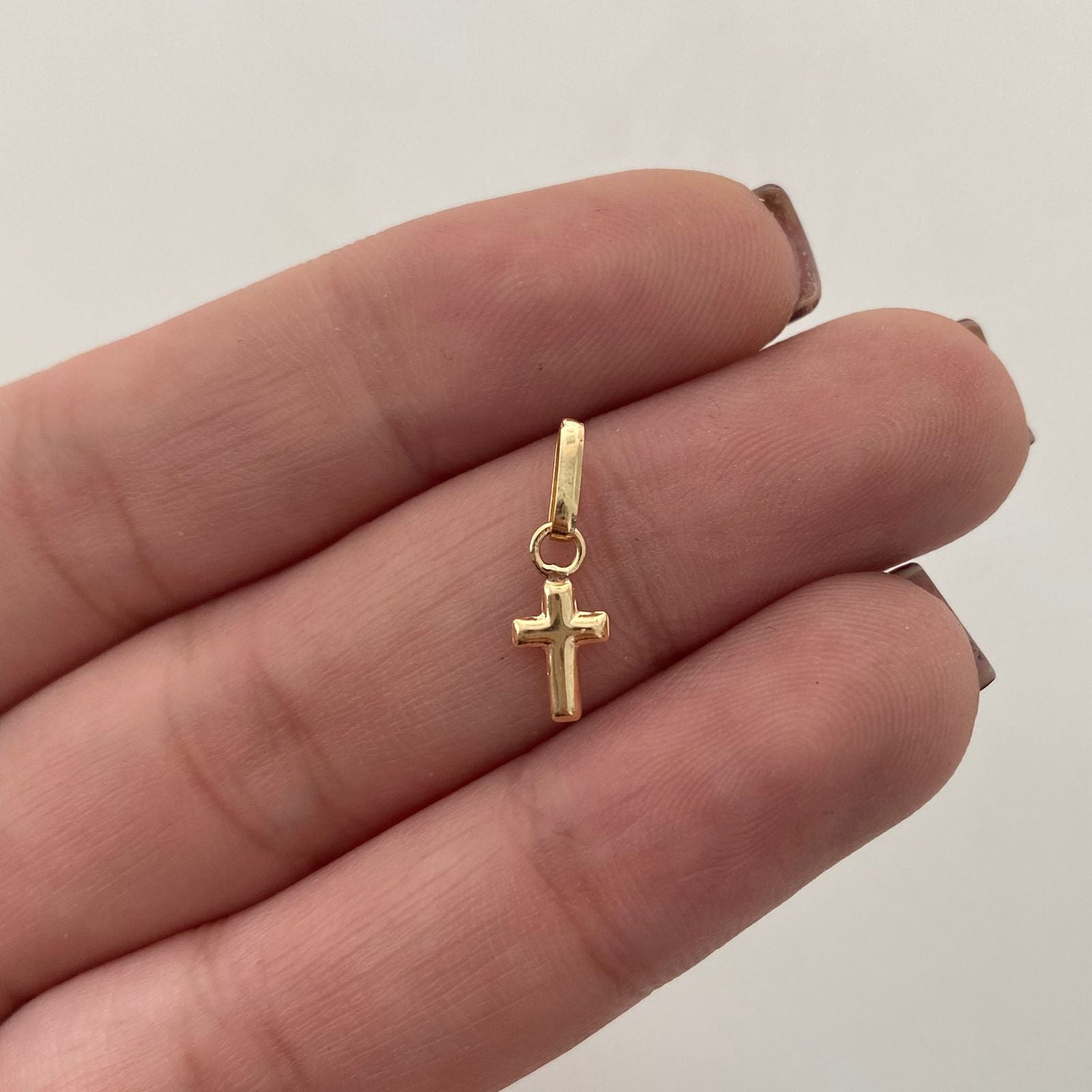 Dije Cruz lisa Oro amarillo 18k 0,3 Gr / 5,1 mm / 1,5 Cm