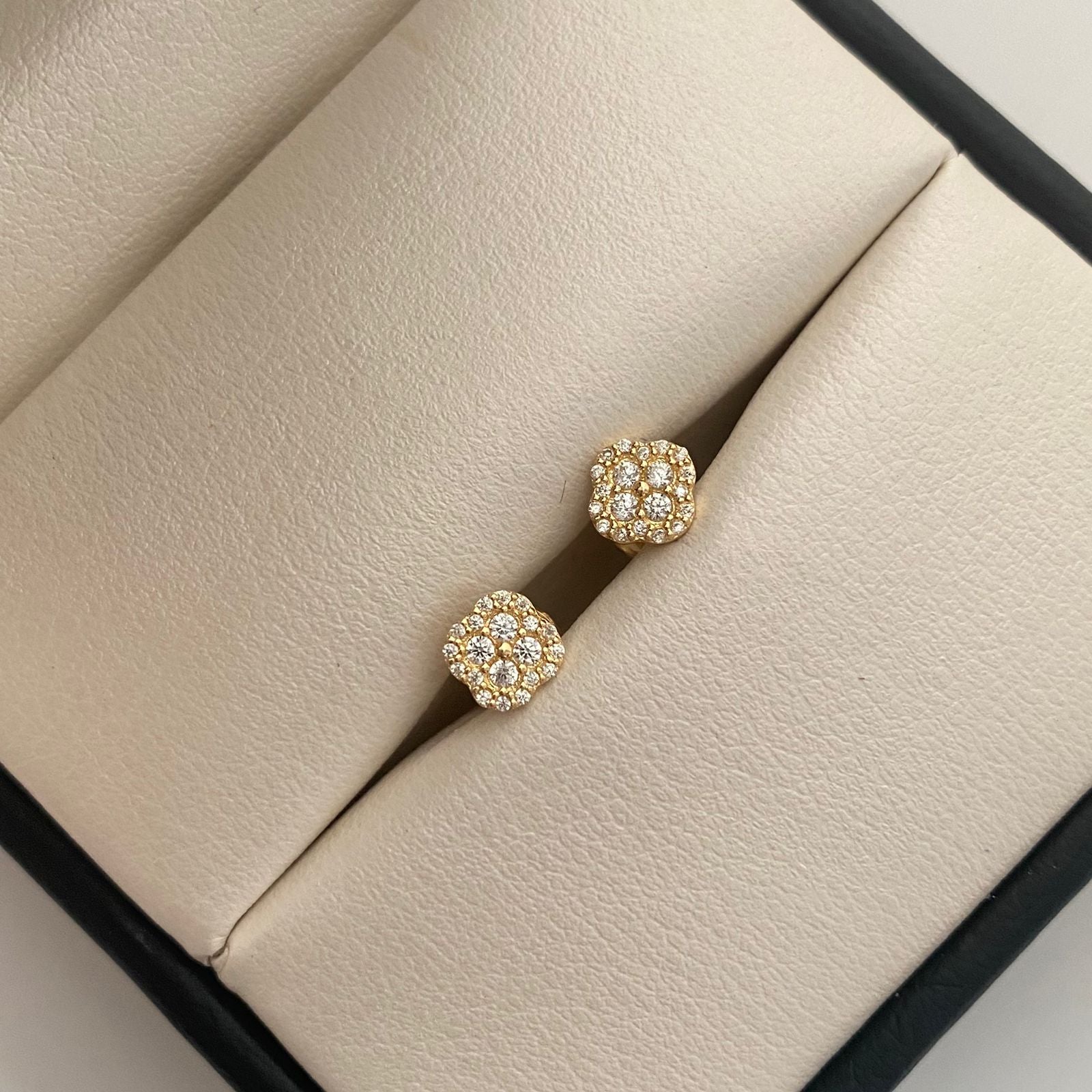 Topos Trebol Casting Blanco Oro amarillo 18k 0,95 Gr / 5,8 mm