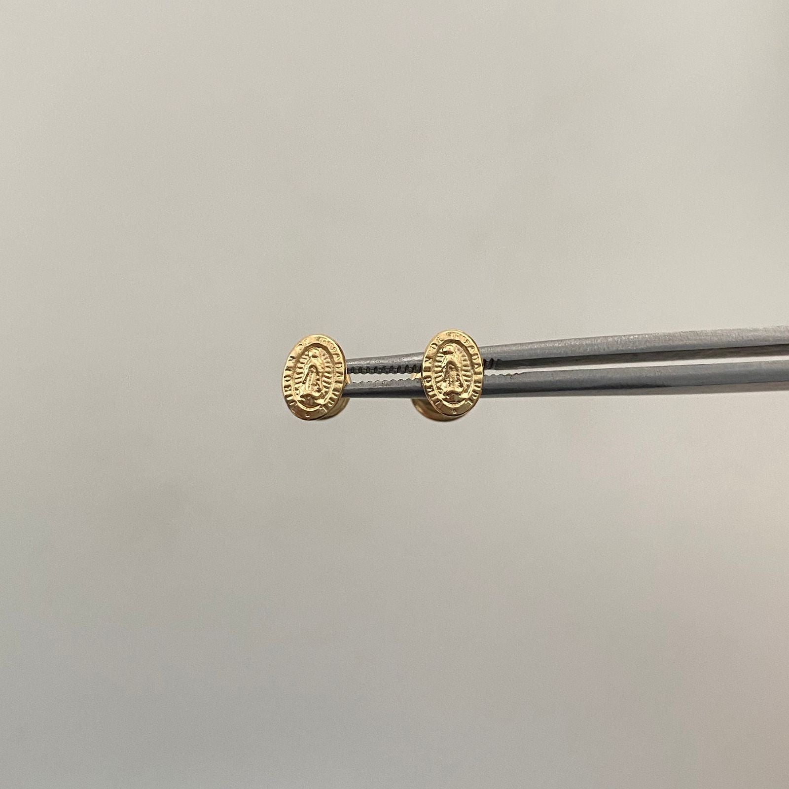 Topos Virgen de Guadalupe Oro amarillo 18k 0,55 Gr / 4,8 mm