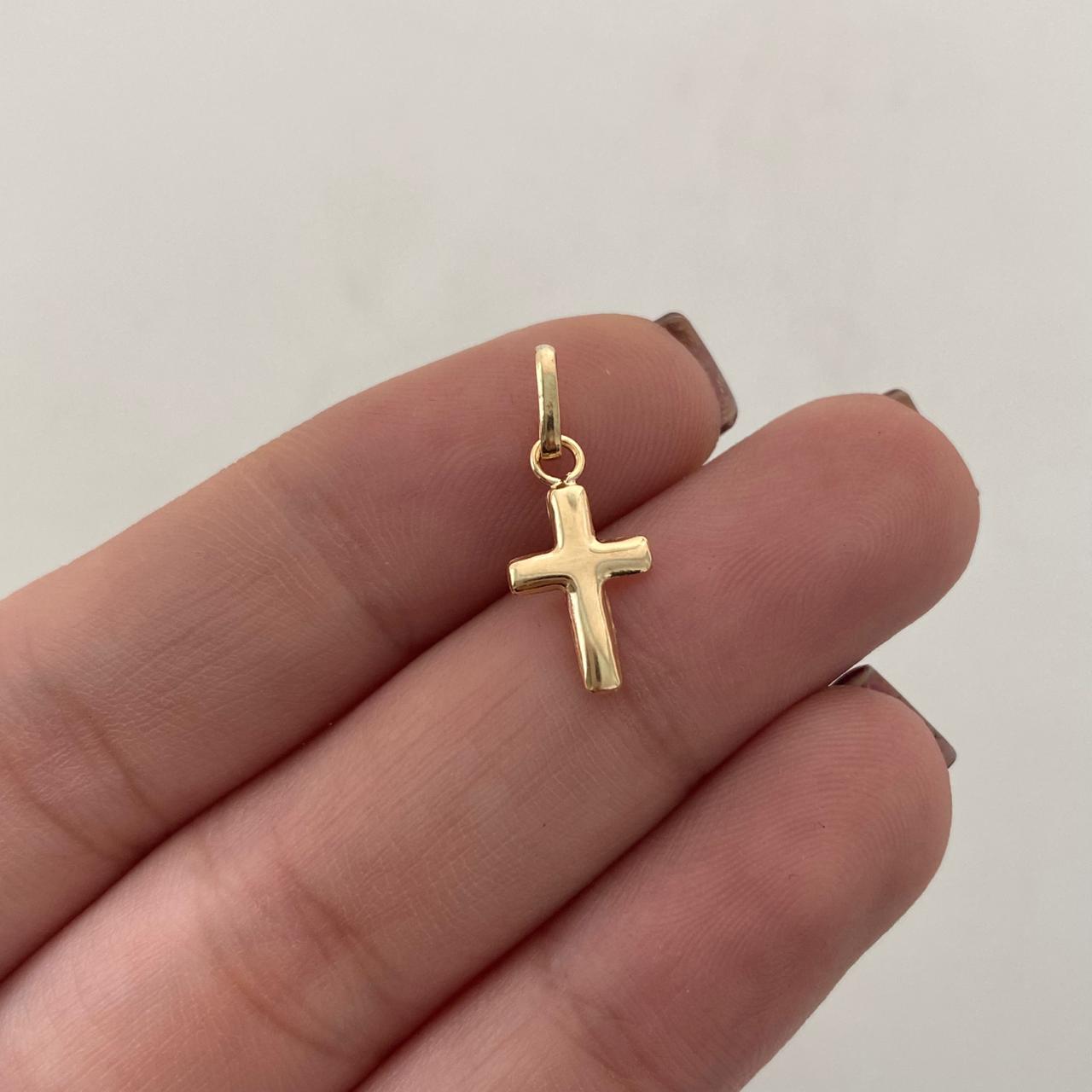 Dije Cruz lisa Oro amarillo 18k 0,4 Gr / 8 mm / 1,8 Cm