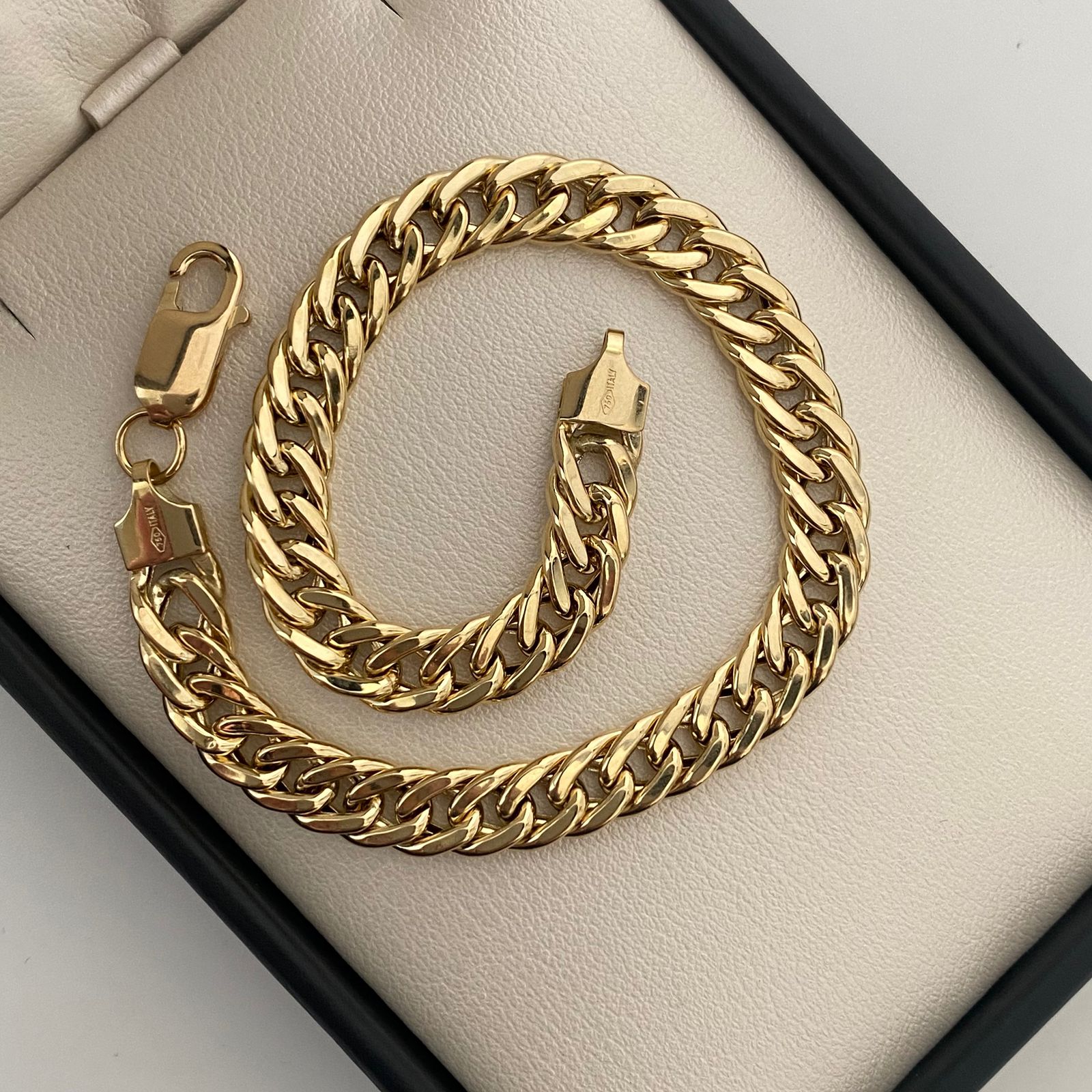 Pulso It Cubana especial Oro amarillo 18k +1 / 6,45 Gr / 6,4 mm / 20,8 Cm