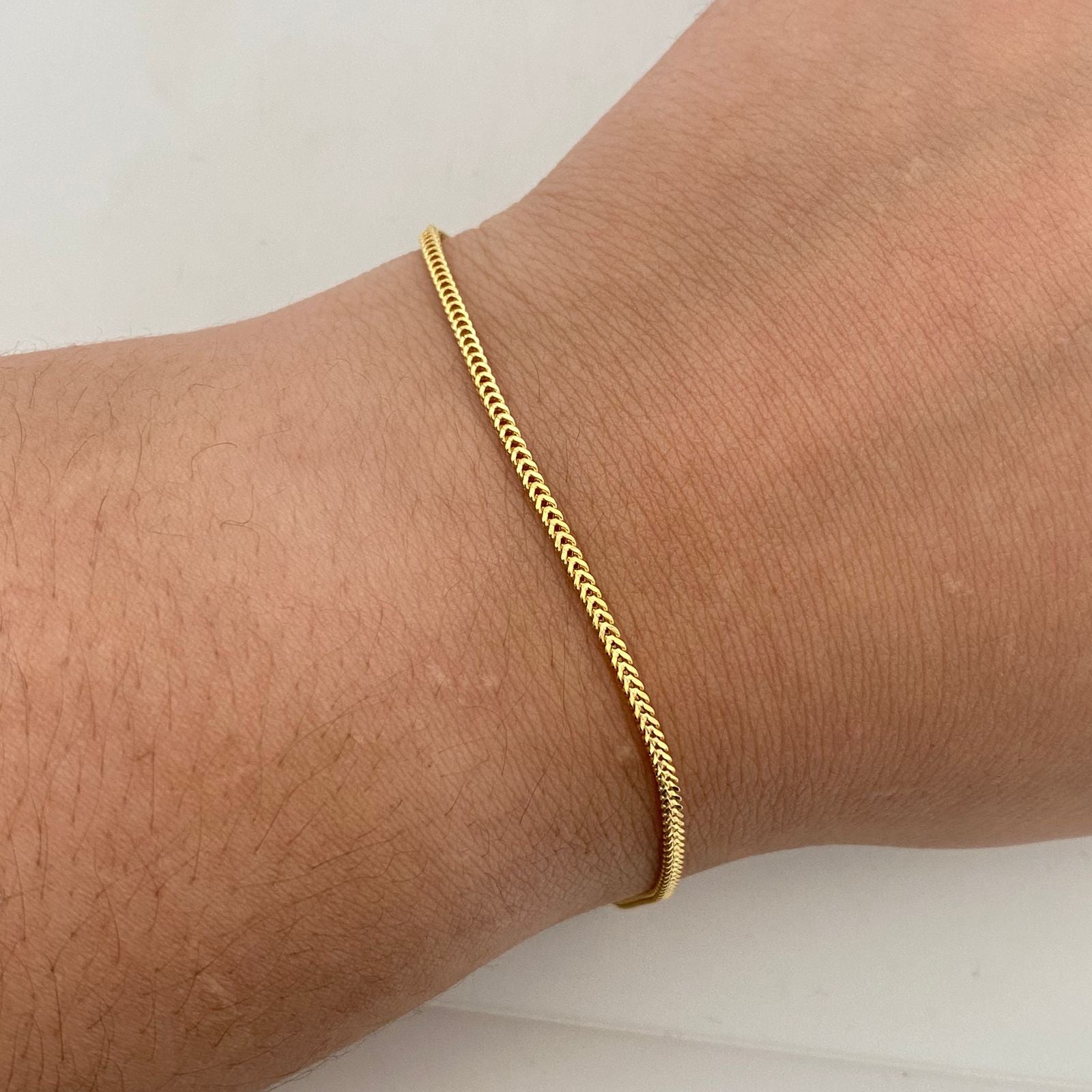 Pulso It Mini Franco Oro amarillo 18k +1 / 1,6 Gr / 1,6 mm / 19 Cm