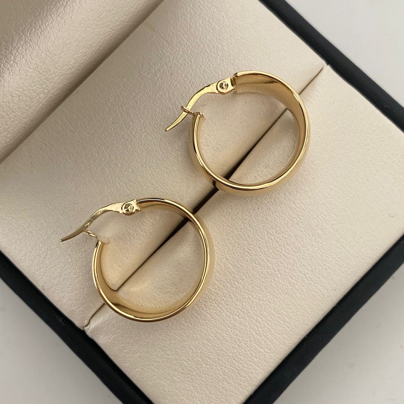 Candonga It Lisa Oro amarillo 18k +4 / 2,85 Gr / 2 Cm