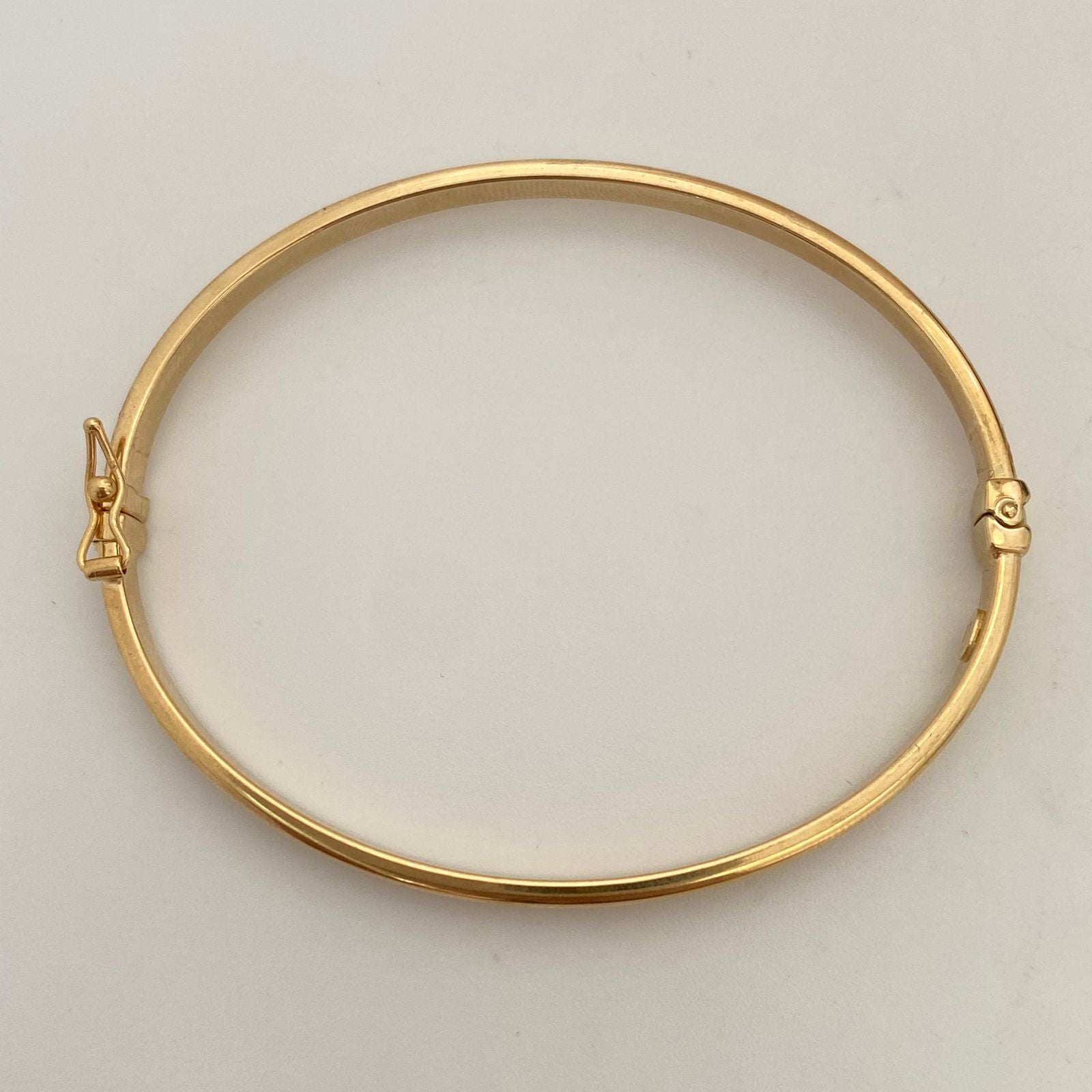 Aro It Liso matte Oro amarillo 18k +4 / 5,45 Gr / 4 mm / 18 Cm
