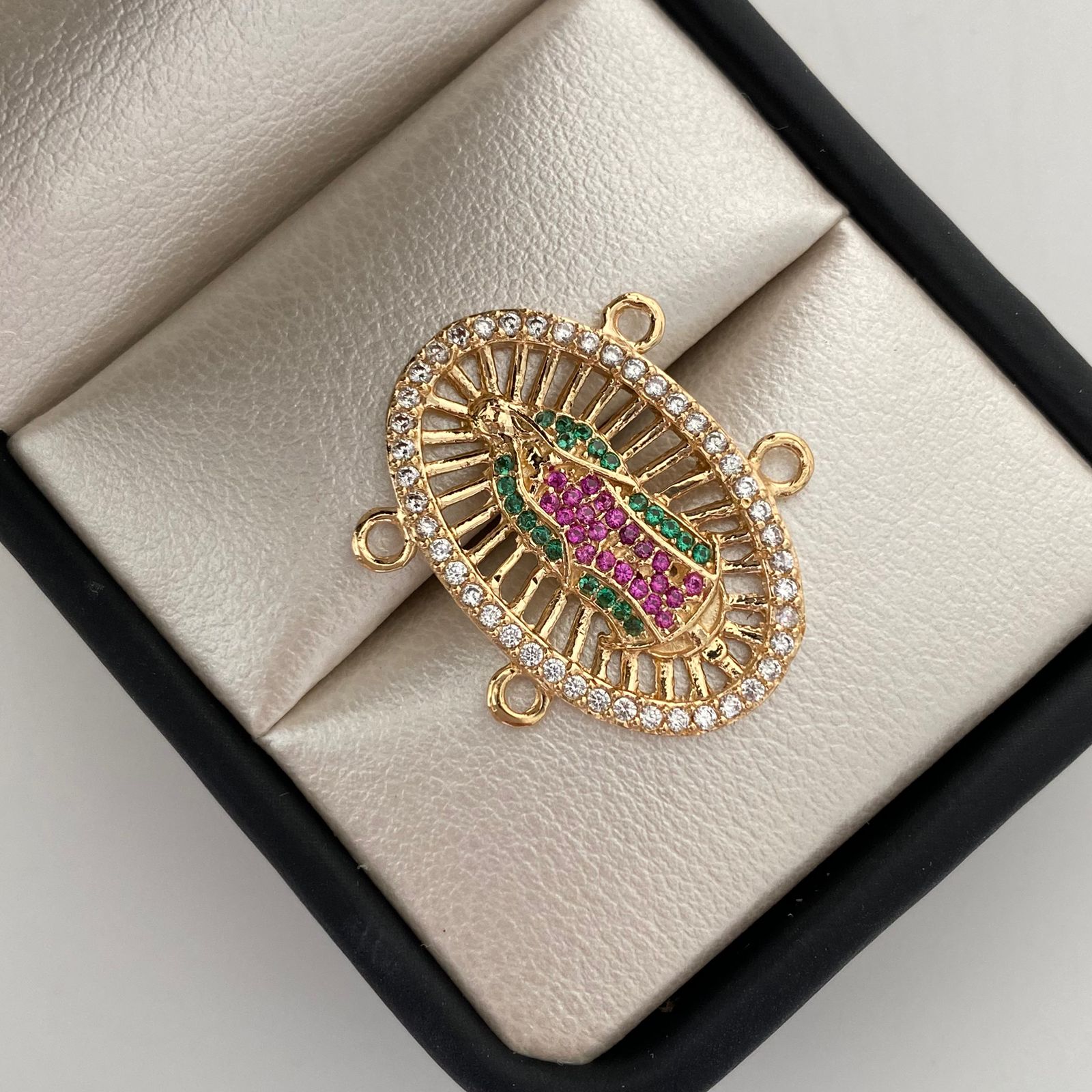 Herraje Virgen de Guadalupe Casting Oro amarillo 18k 3,8 Gr / 2,6 Cm