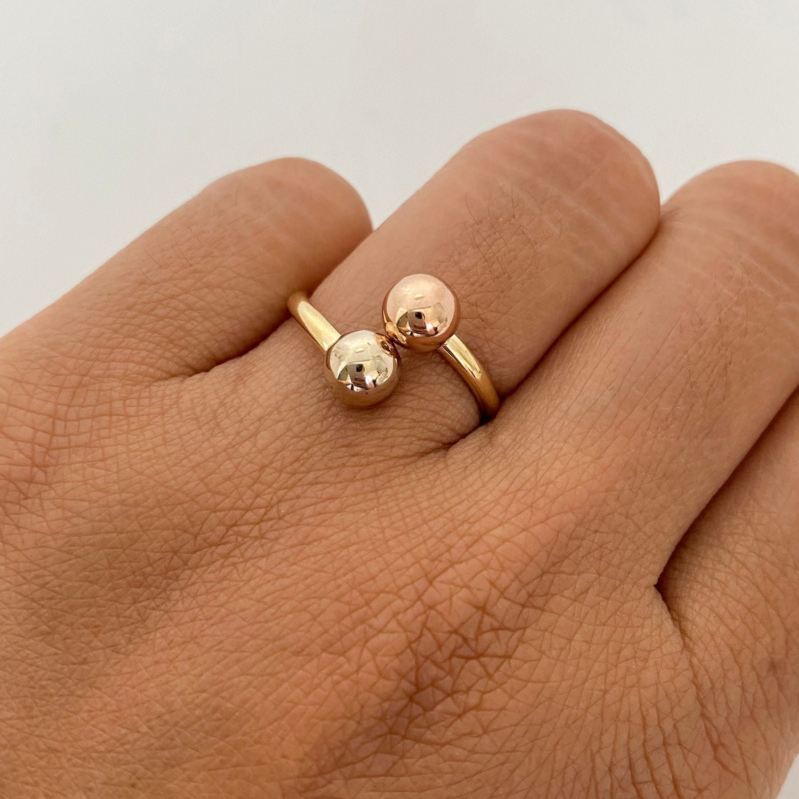 Anillo Tu y yo Tres oros 18k / Talla 8 / 1,25 Gr / 1,9 mm