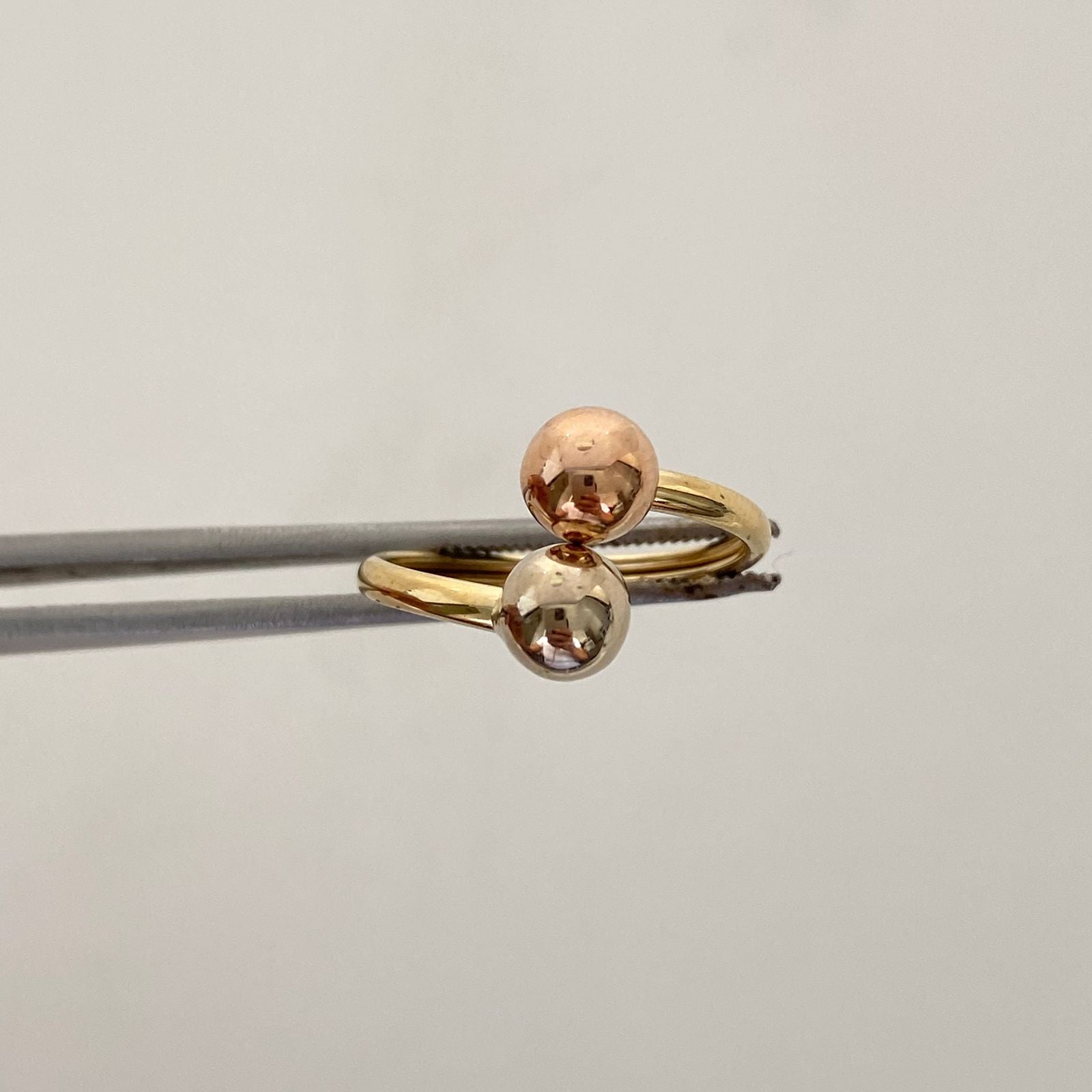 Anillo Tu y yo Tres oros 18k / Talla 8 / 1,25 Gr / 1,9 mm