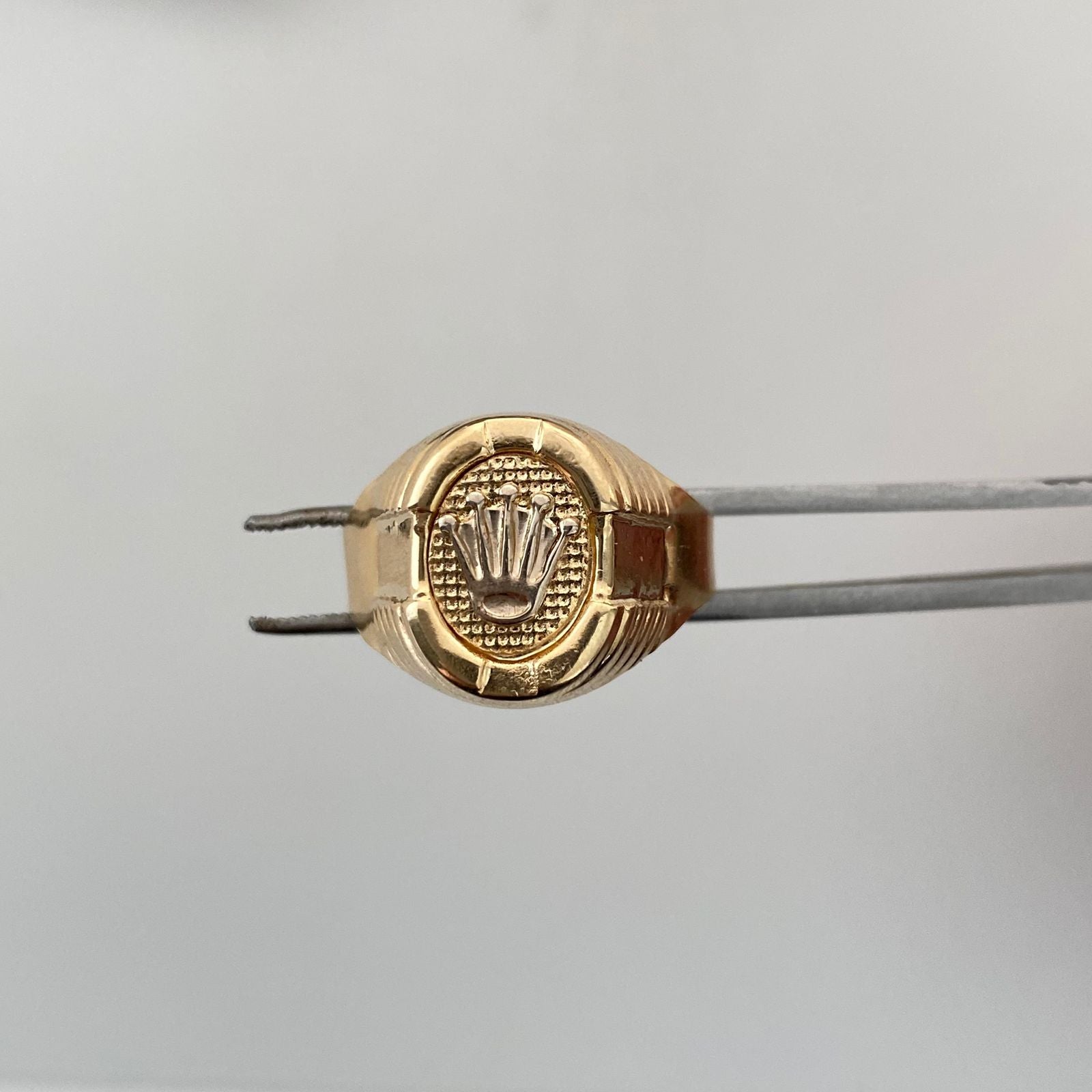 Anillo Troquel Ovalado Rx Oro amarillo y Oro blanco 18k / Talla 10 1/2 / 3,75 Gr / 4,3 mm