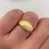 Anillo Troquel Olas Oro amarillo 18k / Talla 8 / 1,8 Gr / 3,8 mm