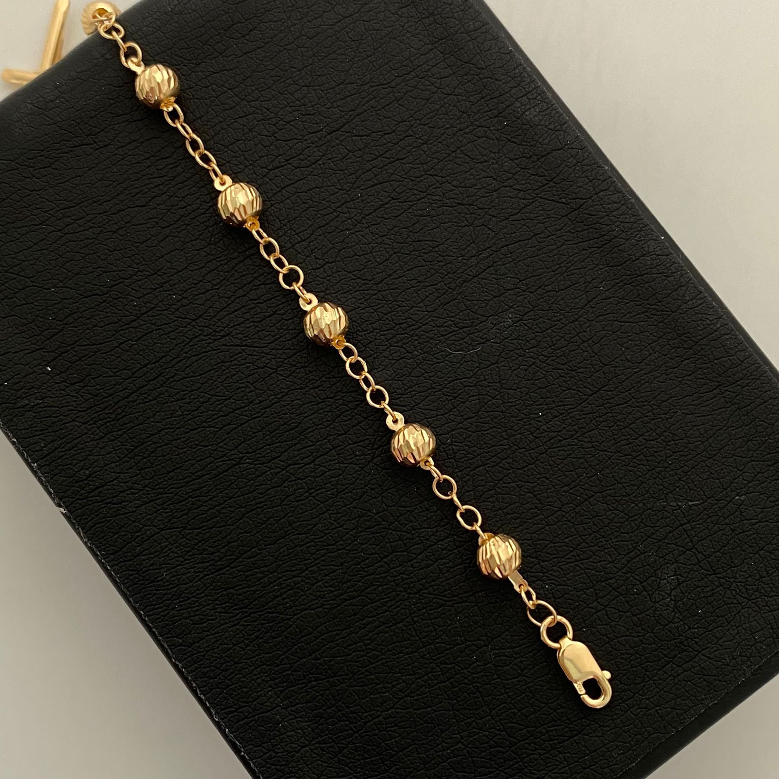 Pulso Denario Bola diamantada 5mm Oro amarillo 18k 3,20 Gr / 18 Cm  Broche 0,40
