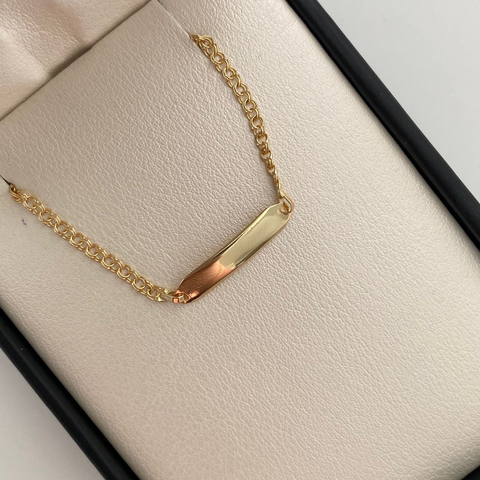 Pulso bebé Placa Rectangular Aro Seguido Oro amarillo 18k 1,45 Gr / 2,3 mm / 15,5 Cm Broche 0,15