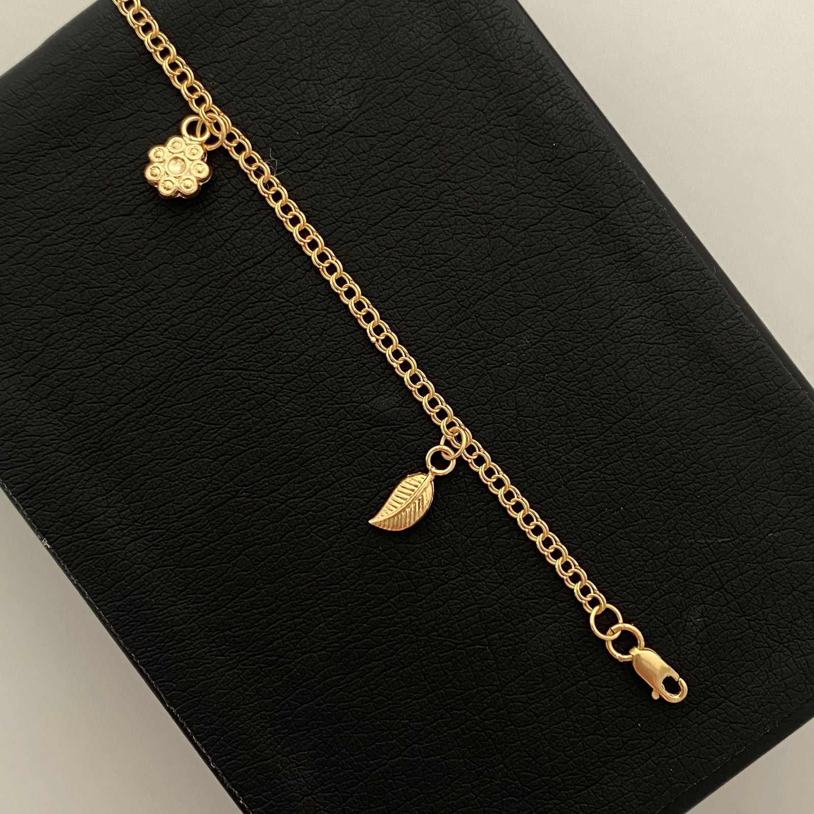 Tobillera Aro seguido dijes frutas Oro amarillo 18k 3,85 Gr / 2,3 mm / 25,7 Cm Broche 0,30