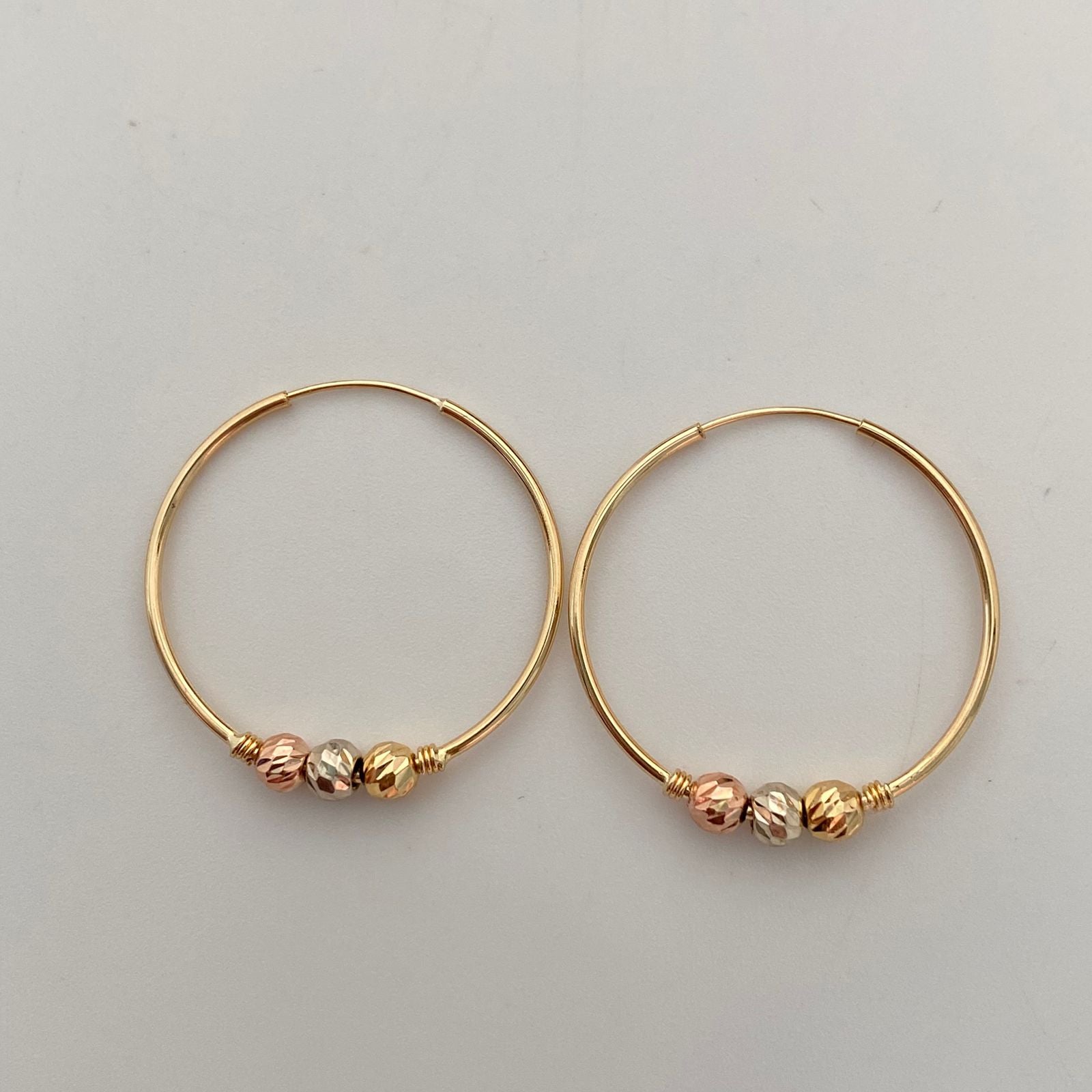 Candonga Imperdible Bola Diamantada 4mm Tres oros 18k 1,9 Gr / 2,5 Cm