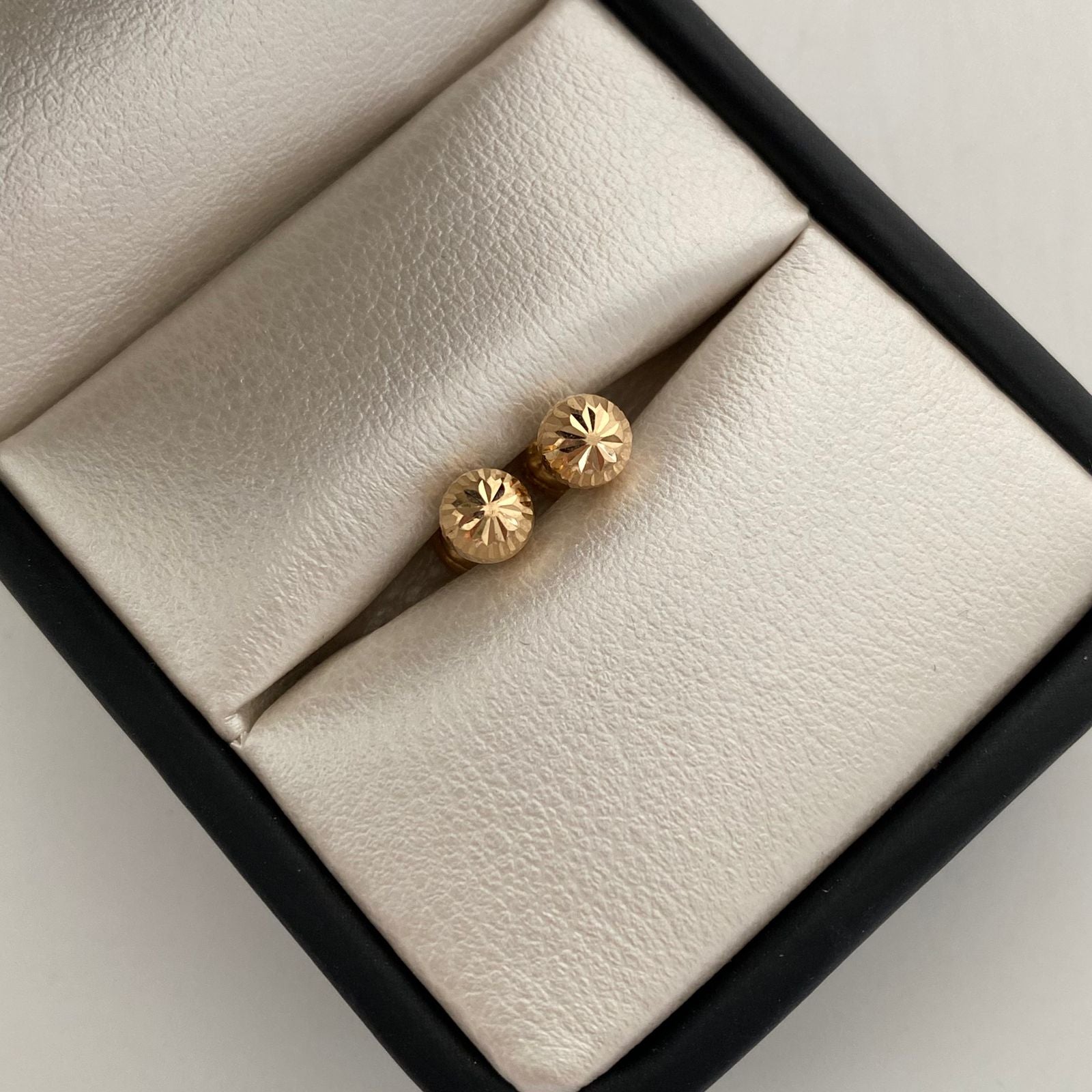 Topos Bola Diamantada 5mm Oro amarillo 18k 0,65 Gr