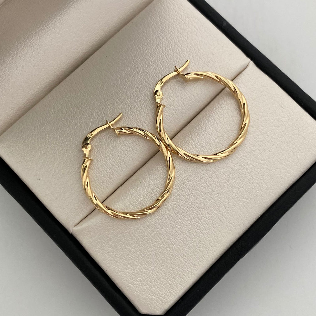 Candonga Entorchada Oro amarillo 18k 1,35 Gr / 2,5 Cm