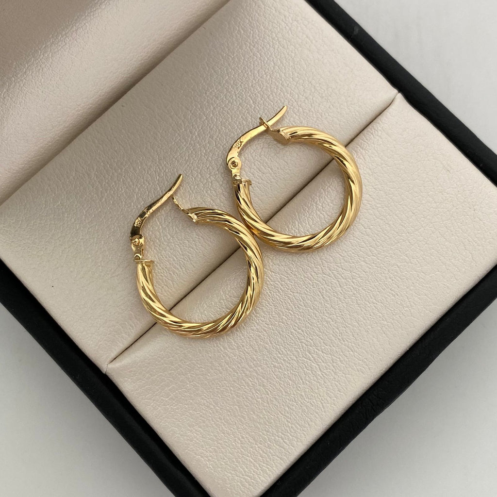 Candonga Entorchada Oro amarillo 18k 1,85 Gr / 2 Cm