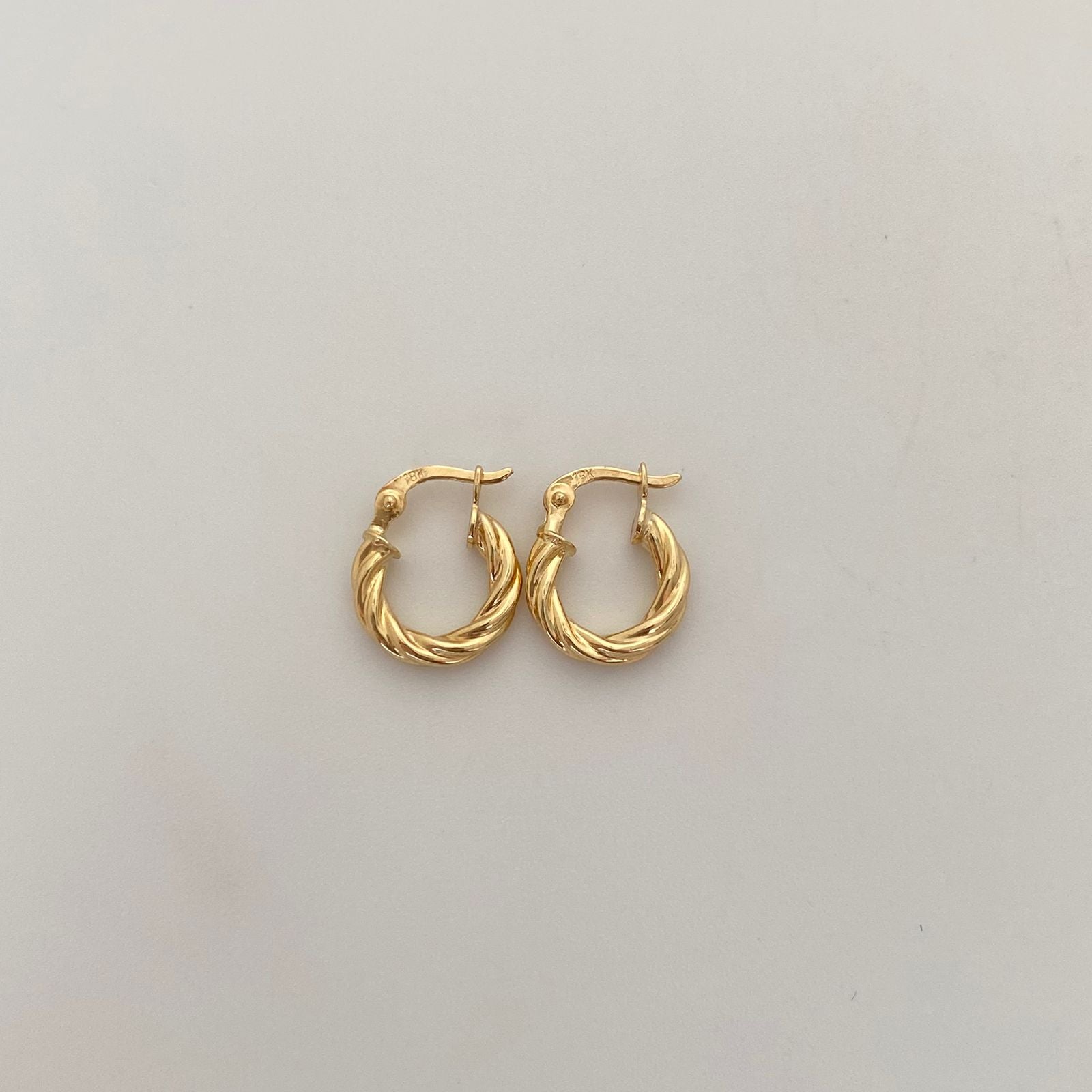 Candonga Entorchada Oro amarillo 18k 1,2 Gr / 1,2 Cm