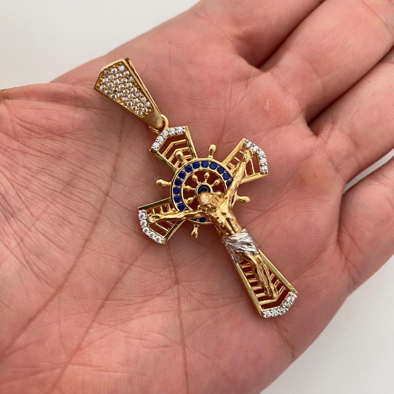 Dije cruz con cristo y circones blancos y azules  Oro amarillo 18k 10,95 Gr / 2,28 mm / 5,6 Cm