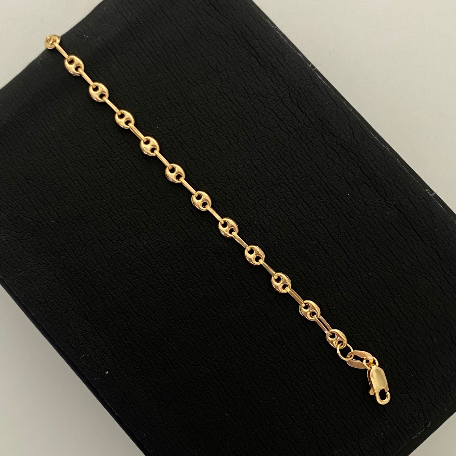 Pulso Gc liso Oro amarillo 18k 2,20 Gr / 3,4 mm / 20 Cm Broche 0,30