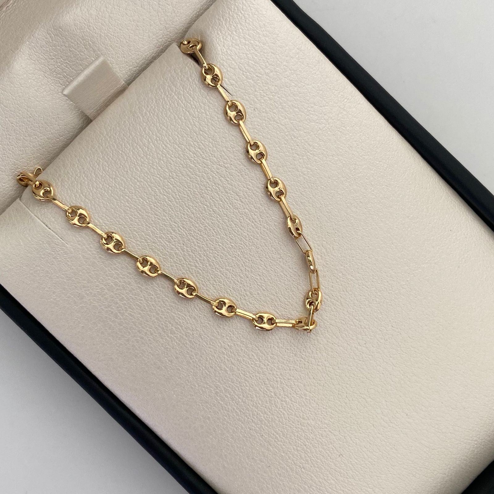 Pulso Gc liso Oro amarillo 18k 2,20 Gr / 3,4 mm / 20 Cm Broche 0,30