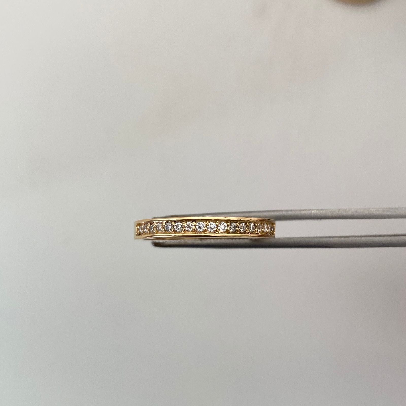 Anillo Argollas con diamantes de 1.5mm (por fabricacion) 9mm  Oro amarillo 18k / Talla 9 /8 / 10,43 Gr / 2,8 mm