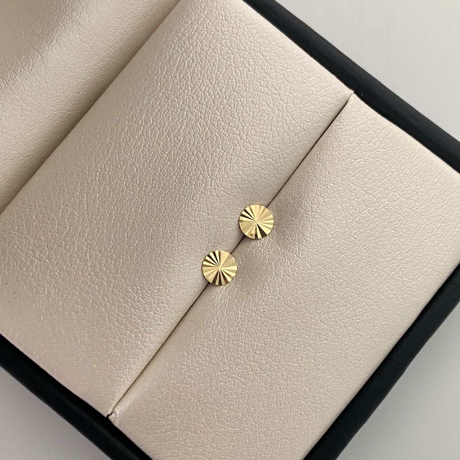 Topos Circulo Diamantado Plano Oro amarillo 18k 0,6 Gr / 6 mm