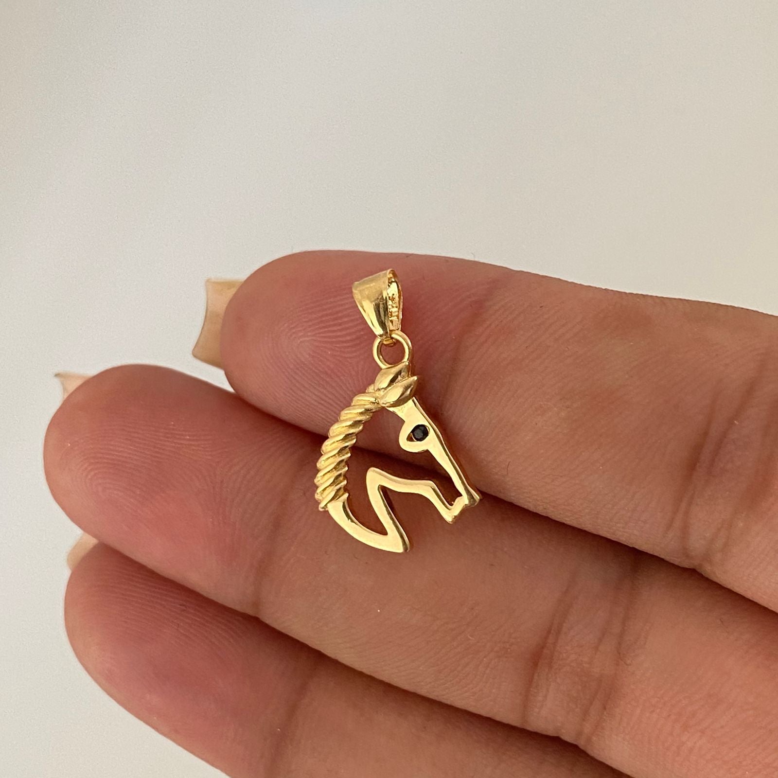 Dije caballo Oro amarillo 18k 1,3 Gr / 2,0 Cm