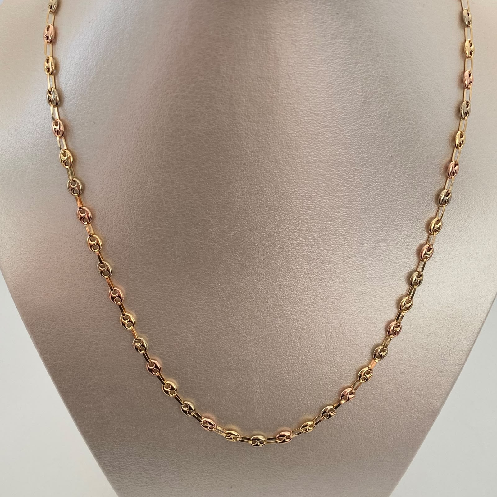Cadena Gc Liso Tres oros 18k 6,30 Gr / 4,1 mm / 50 Cm Broche 0,30