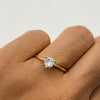 Anillo Solitario Oro amarillo 18k / Talla 8 / 1,75 Gr / 1,5 mm