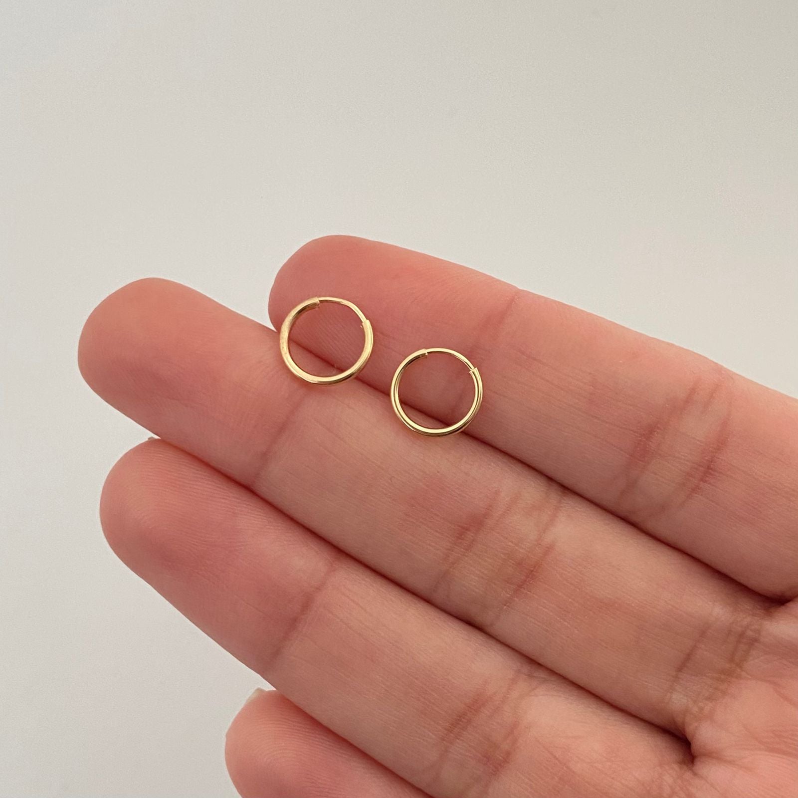 Candonga imperdible lisa Oro amarillo 18k 0,4 Gr / 1,0 Cm