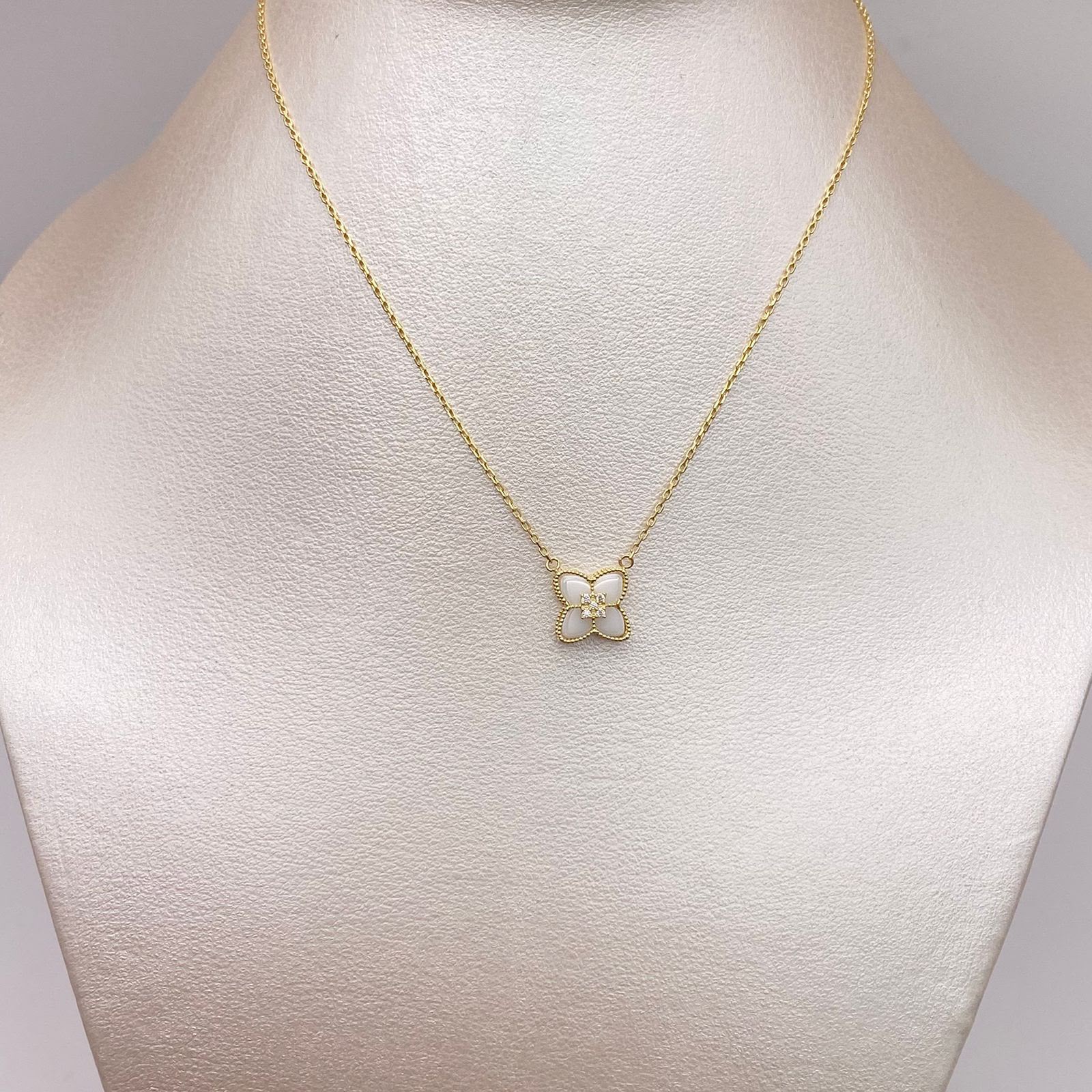 Cadena It Aro seguido Especial Flor Blanca  Oro amarillo 18k +4 / 2,7 Gr / 0,6 mm / 45 Cm