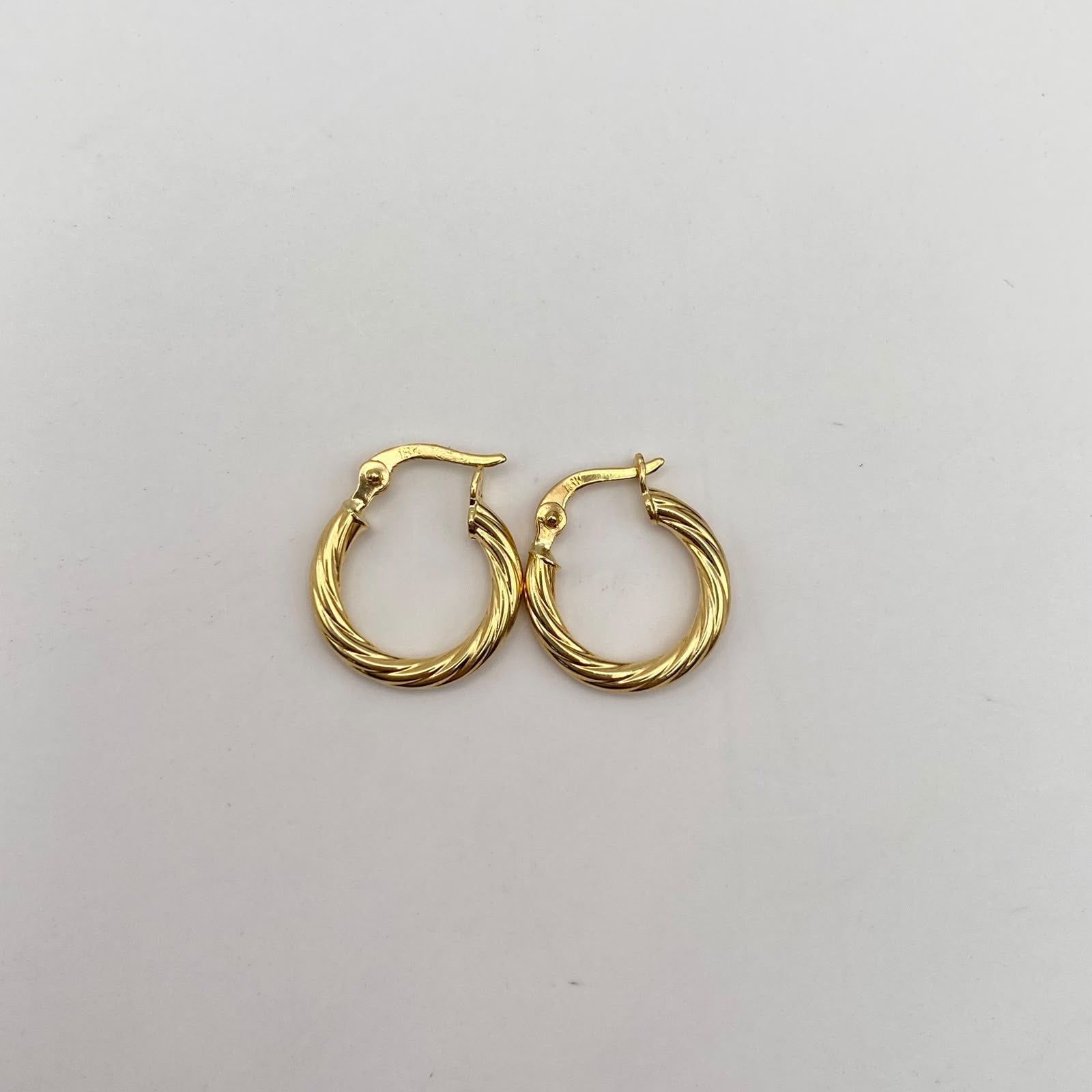 Candonga troquelada entorchada  Oro amarillo 1,15 Gr / 1,5 Cm