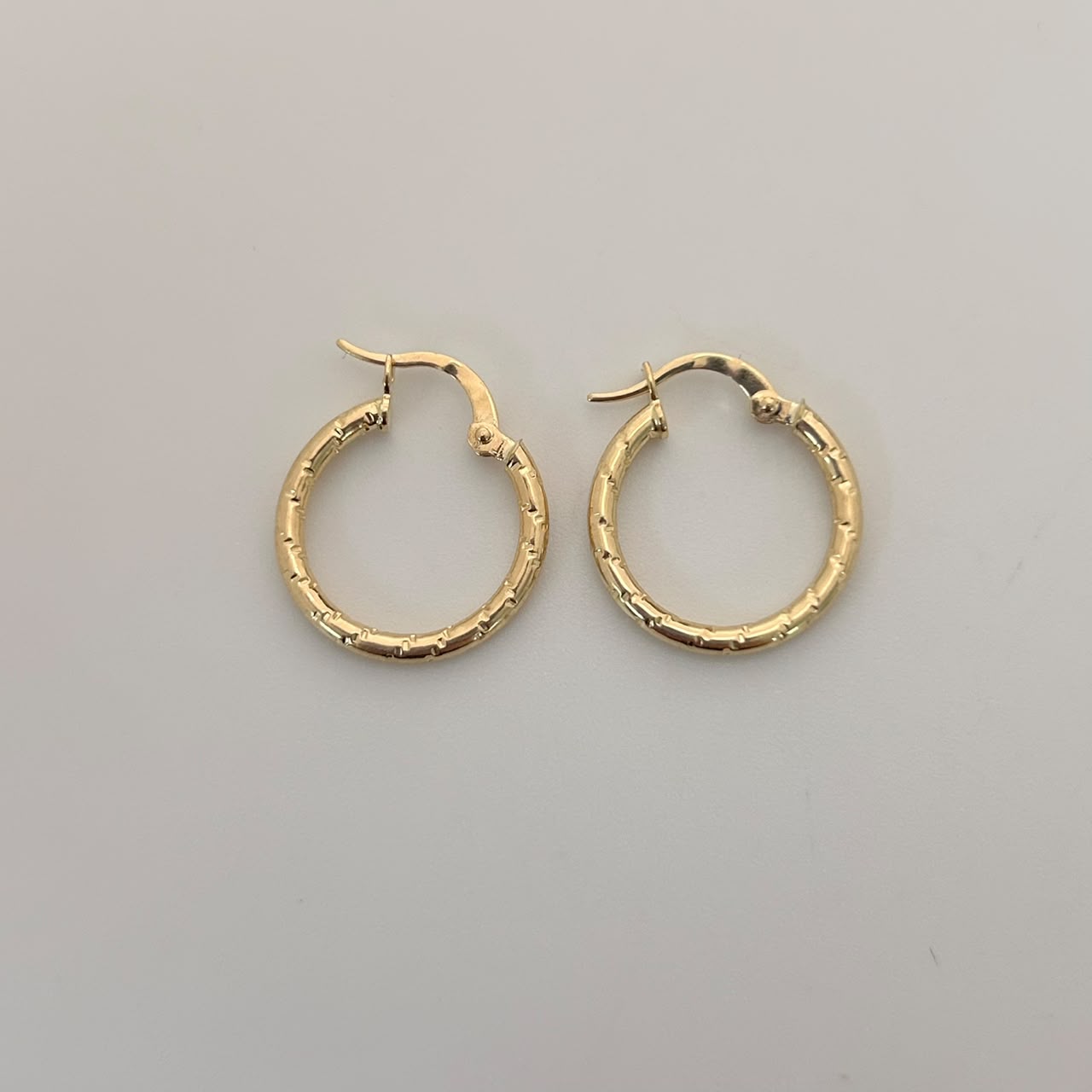 Candonga Diamantada Oro amarillo 18k 1,4 Gr / 2,1 Cm