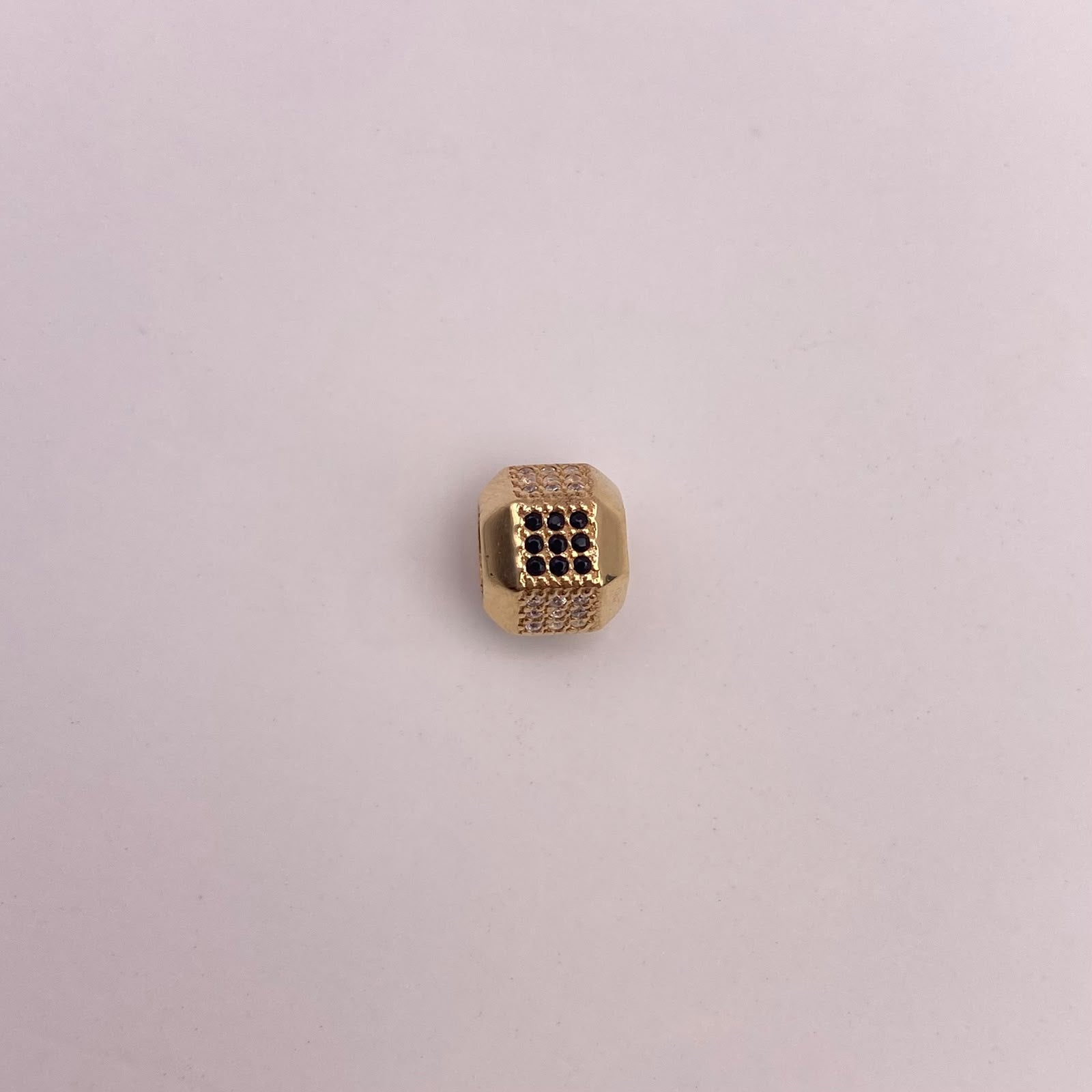 Herraje bola de fuego circones blancos y negros Oro amarillo 18k 1,41 Gr / 0,6 Cm