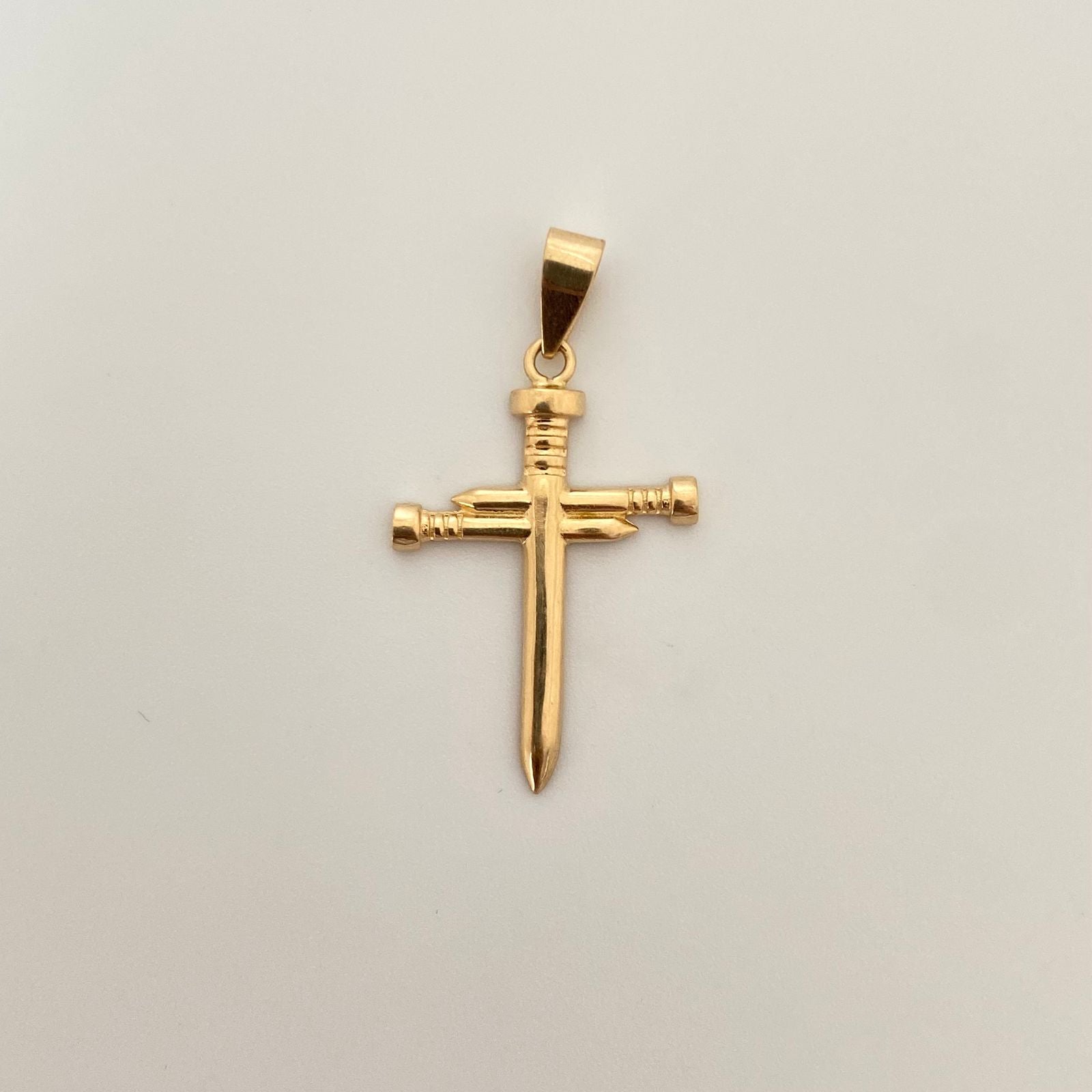 Dije cruz clavo lisa Oro amarillo 18k 1,70 Gr / 3,5 Cm