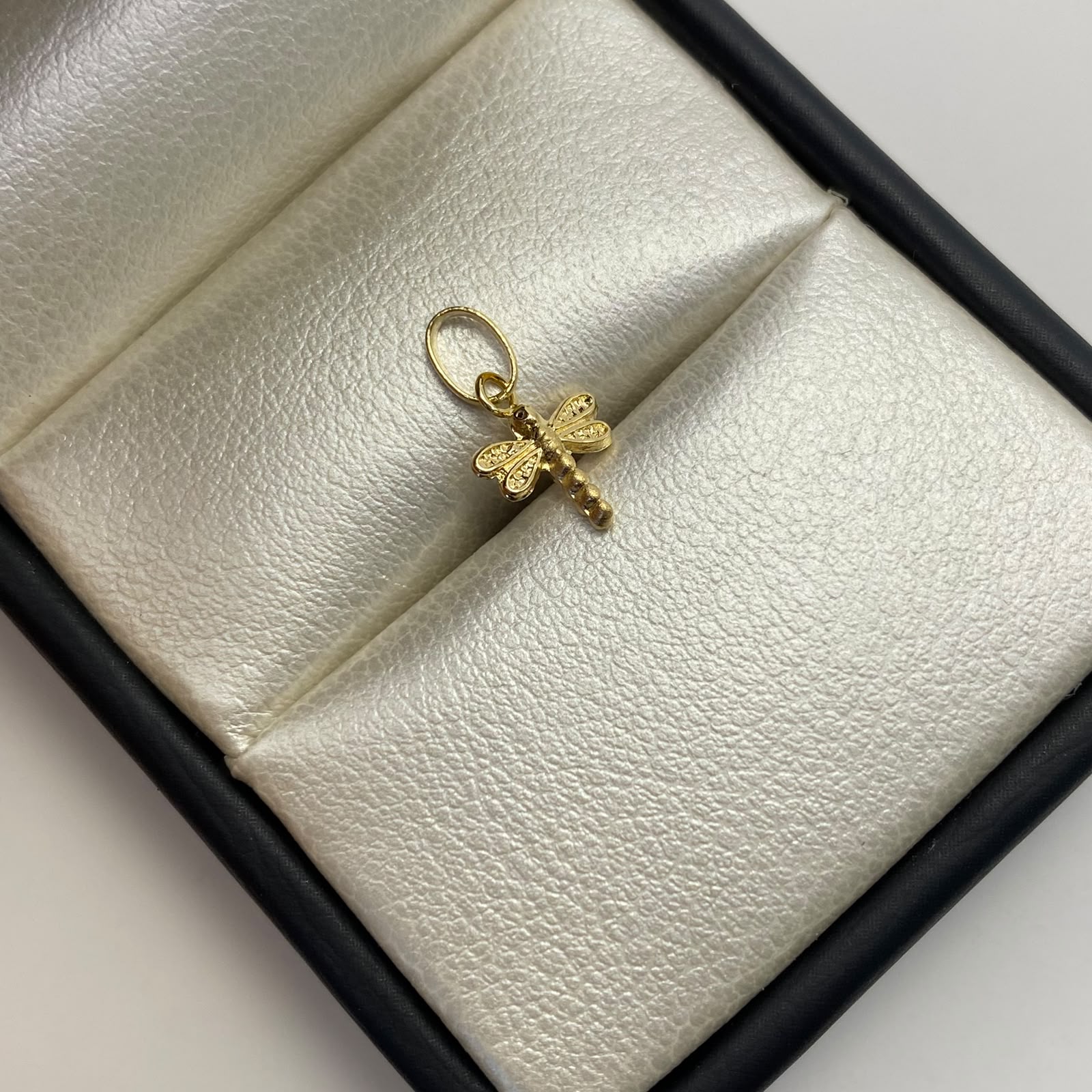 Dije Libelula Oro amarillo 18k 0,3 Gr / 8,1 mm / 1,5 Cm