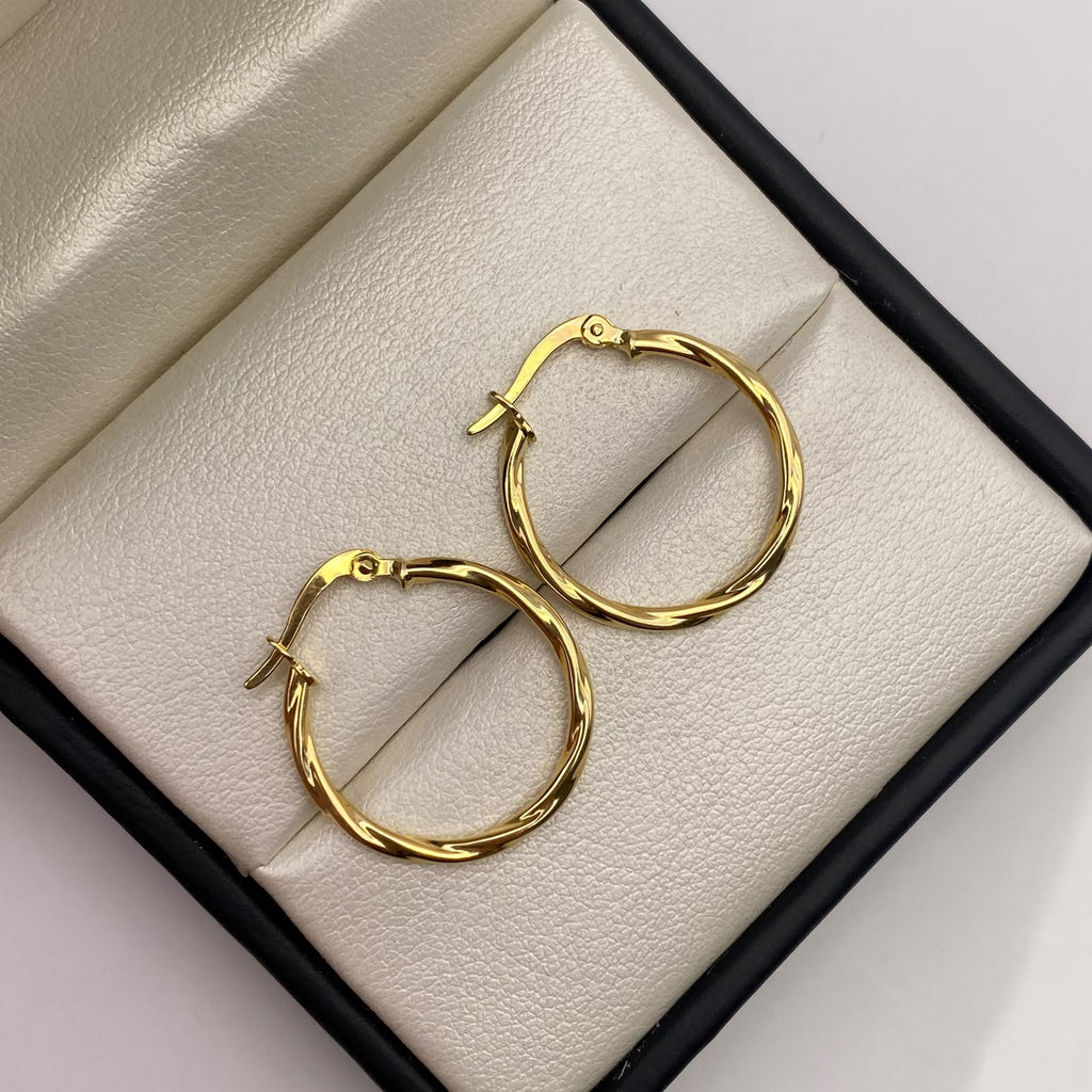 Candonga entorchada delgada Oro amarillo 18k 1,29 Gr / 2,3 Cm