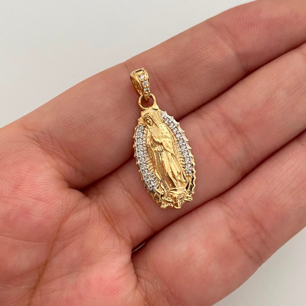 Dije Virgen de Guadalupe Silueta Casting Oro amarillo y Oro blanco 18k 2,05 Gr / 11,2 mm / 2,6 Cm