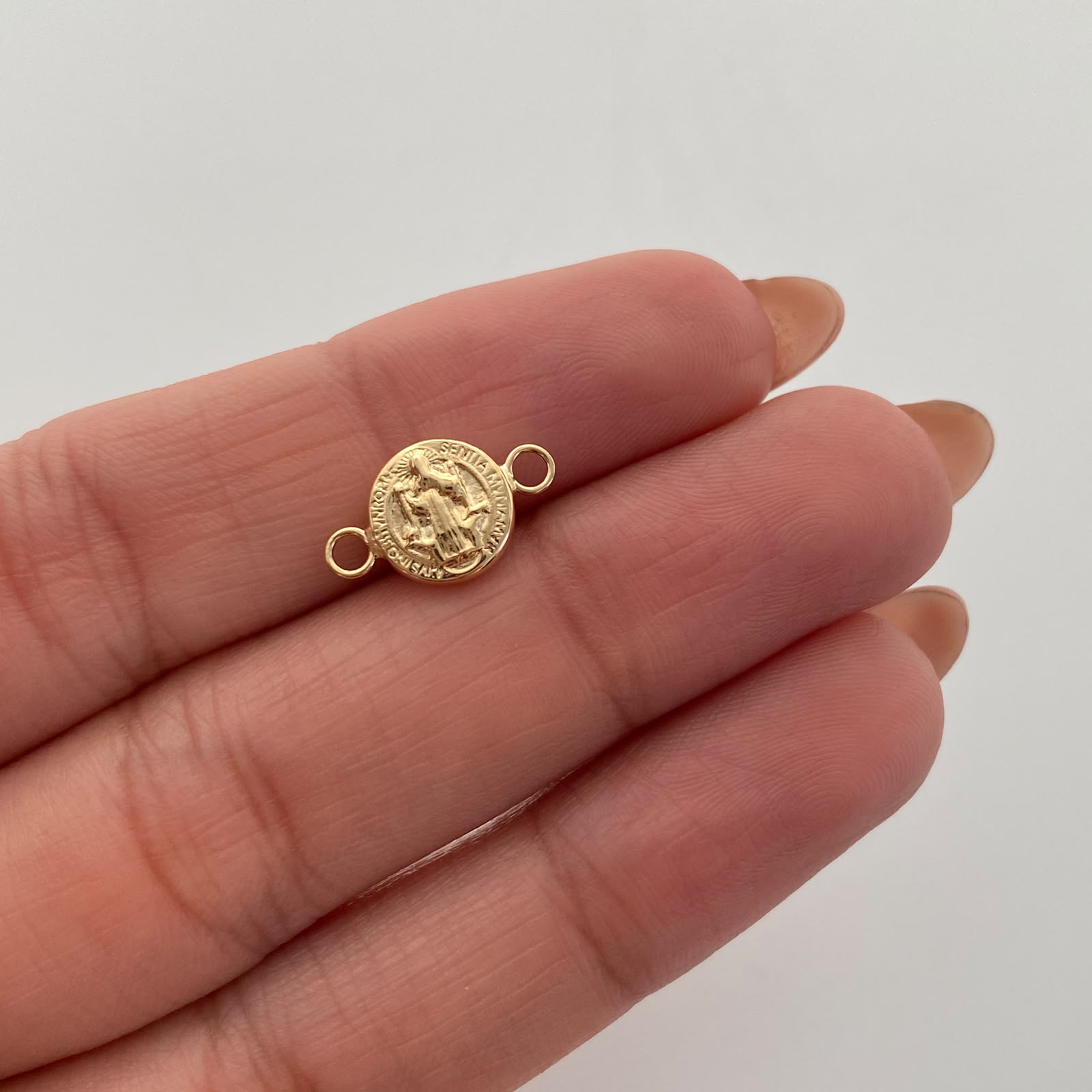 Herraje San Benito Oro amarillo 18k 0,3 Gr / 1,4 Cm
