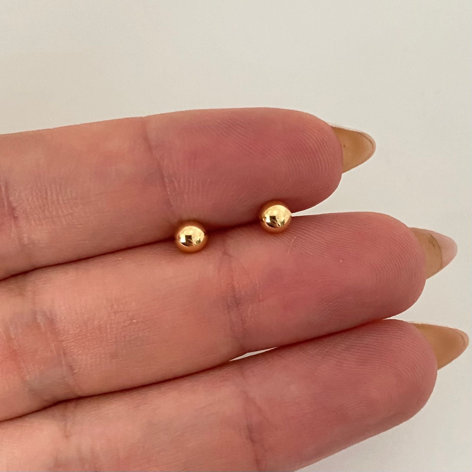 Topos bola lisa Oro amarillo 18k 0,50 Gr / 4,0 mm