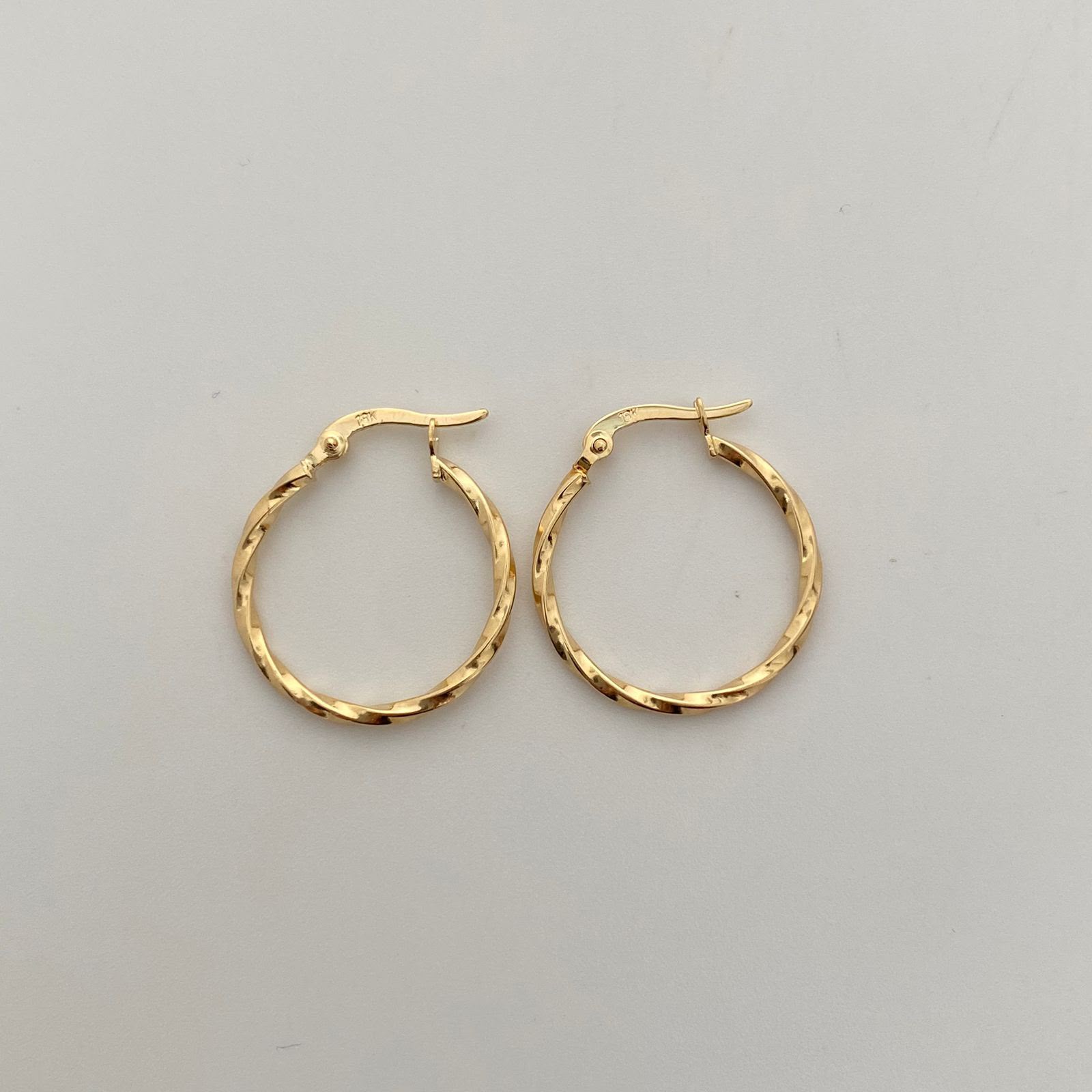 Candonga Entorchada Oro amarillo 18k 1,15 Gr / 2,5 Cm