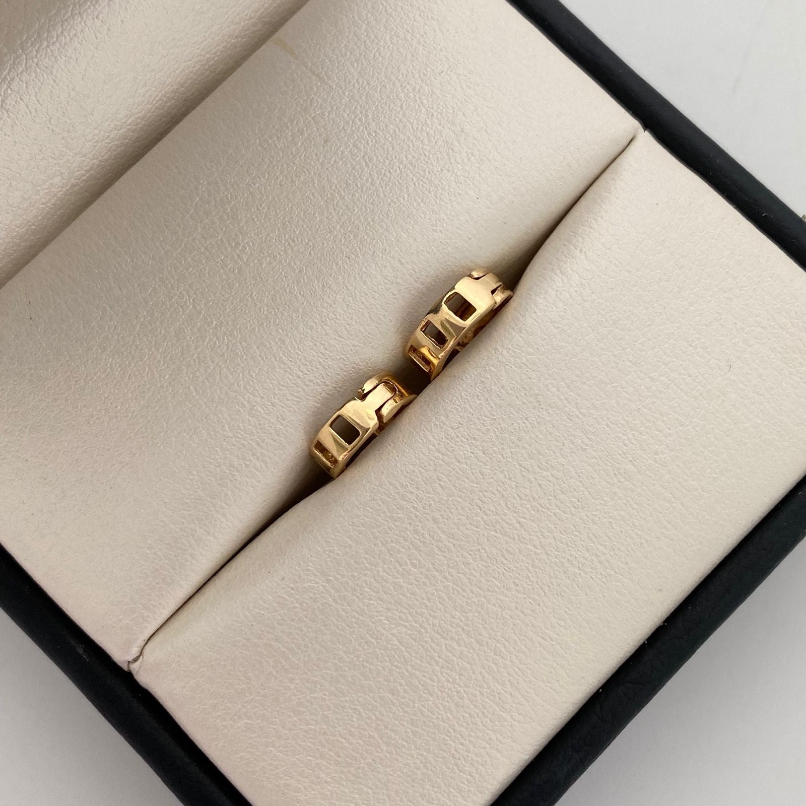 Candonga Candonga Tipo Huggies  Oro amarillo 18k 1,75 Gr / 0,8 Cm