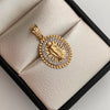 Dije Redondo Casting Blanco Virgen Milagrosa Oro amarillo y Oro blanco 18k 3 Gr / 15,9 mm / 2,6 Cm
